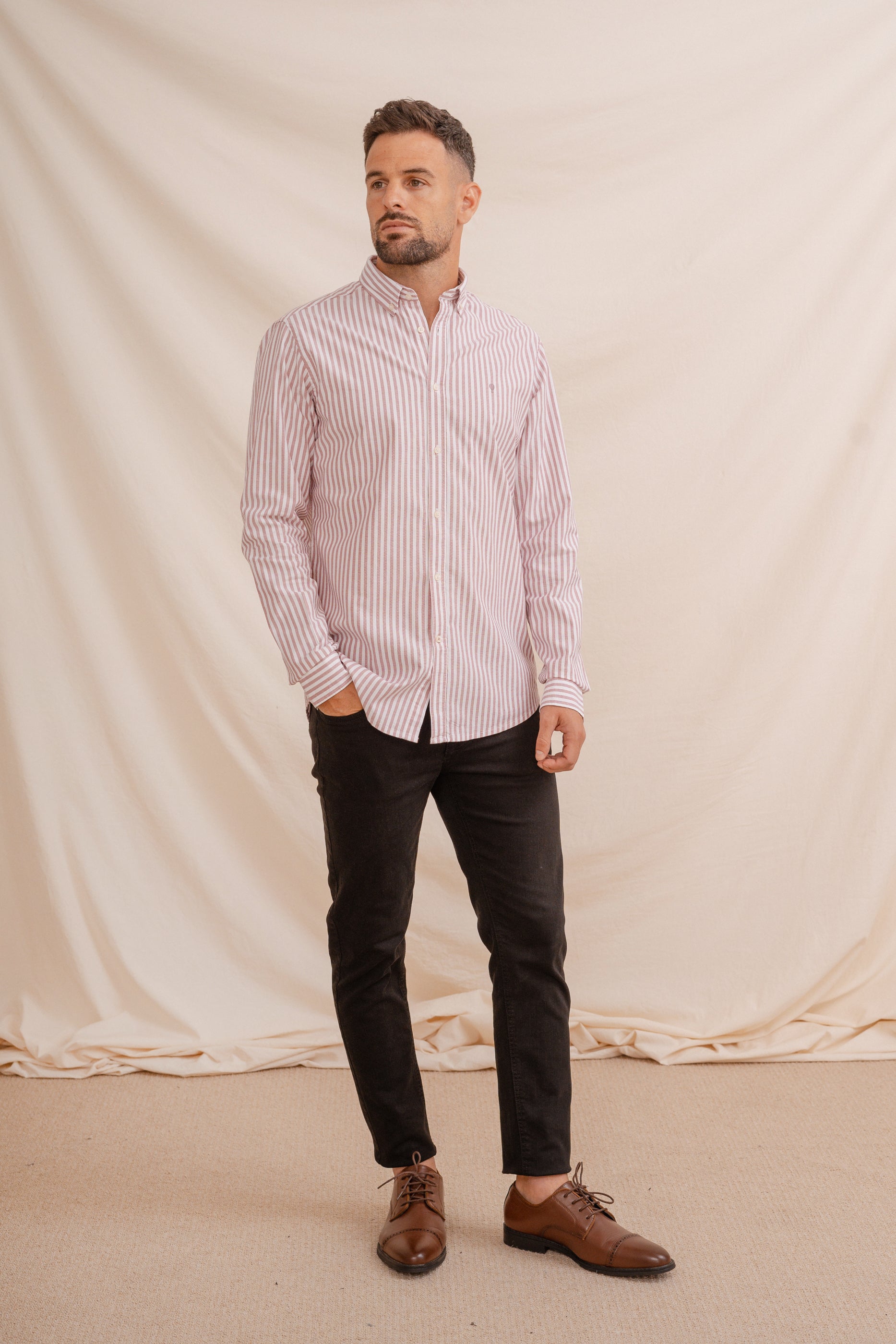 CAMISA OXFORD RAYA ROJA