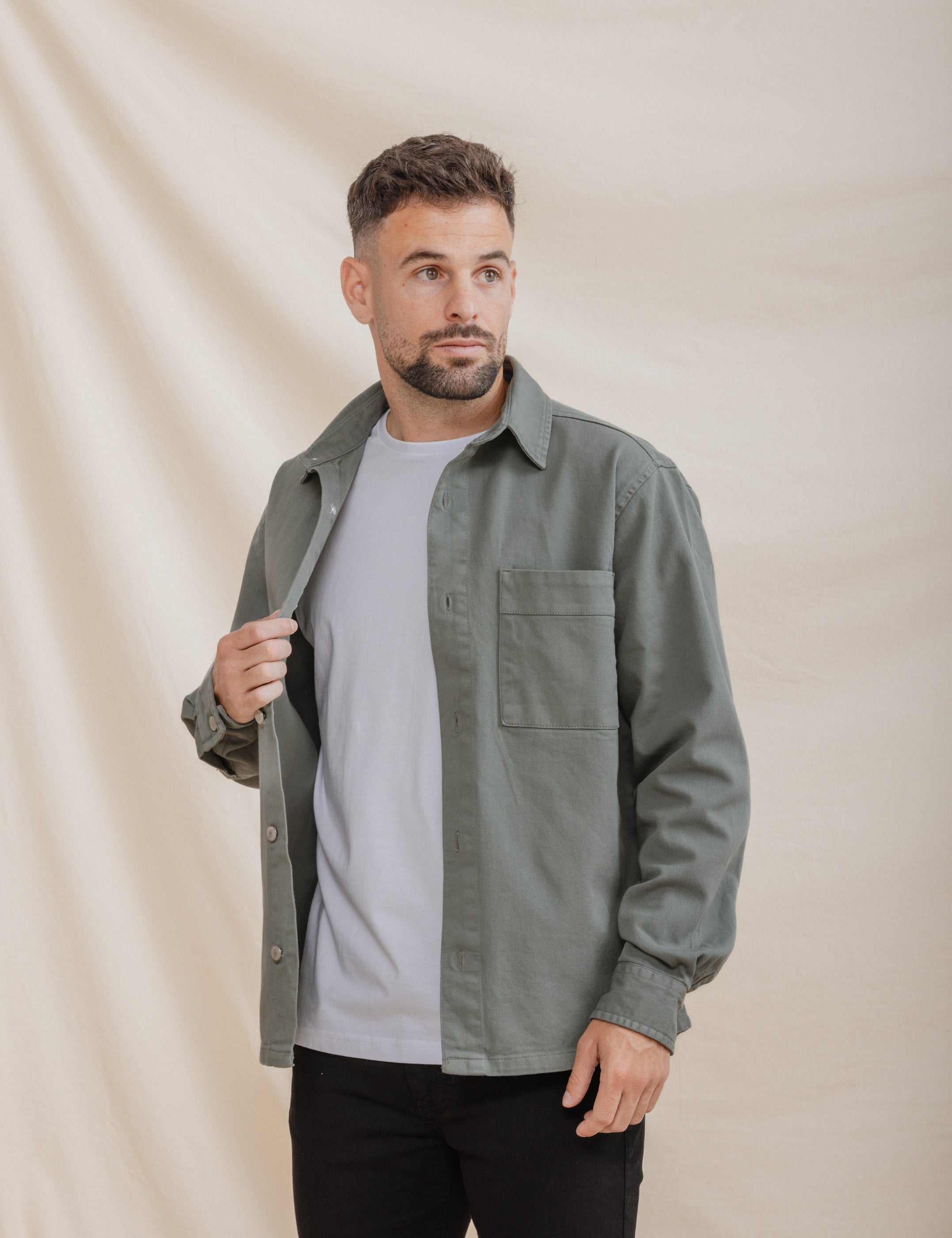 SOBRECAMISA VERDE