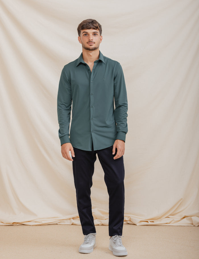 CAMISA ELÁSTICA VERDE COM HASTE