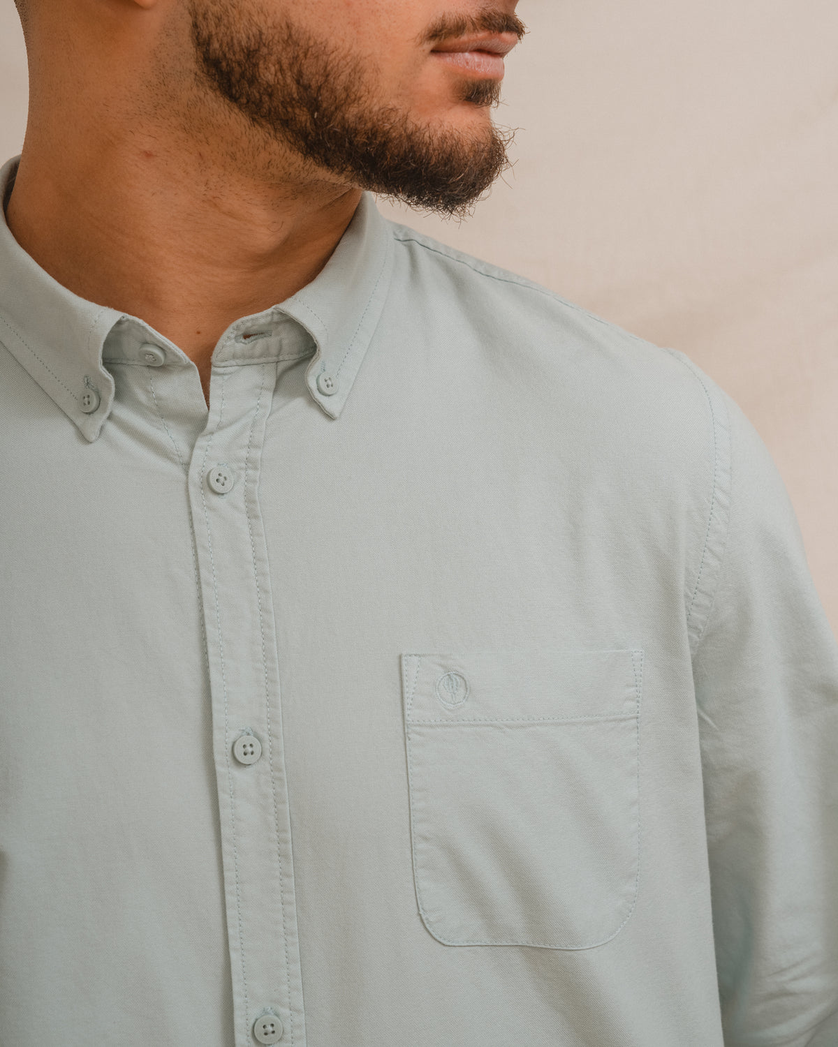 CAMISA OXFORD COM BOLSO