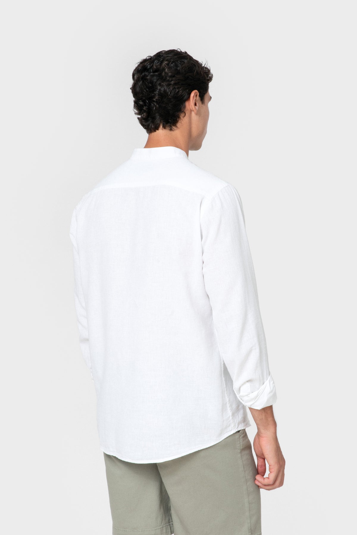 CAMISA LINHO BRANCA GOLA MAO