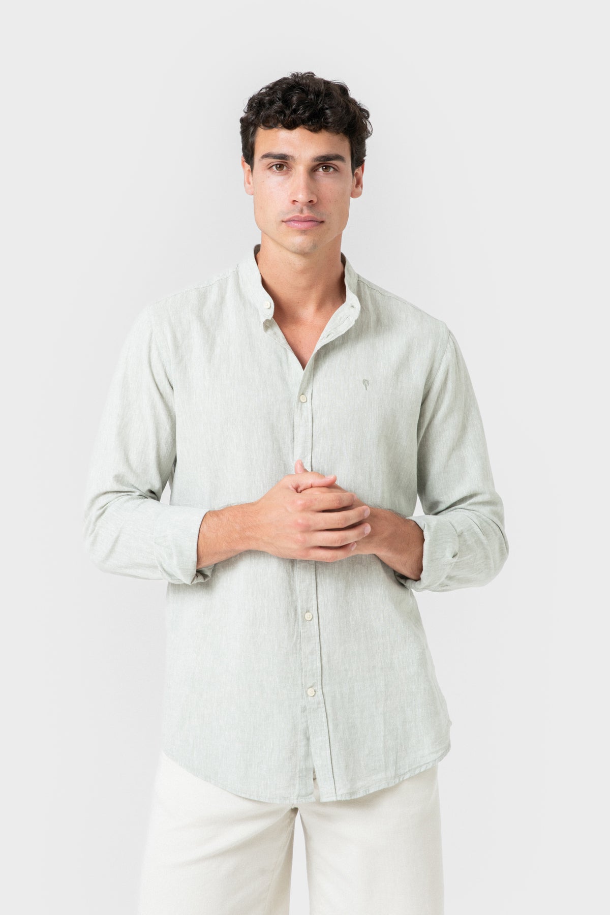 CAMISA DE LINHO VERDE GOLA MAO