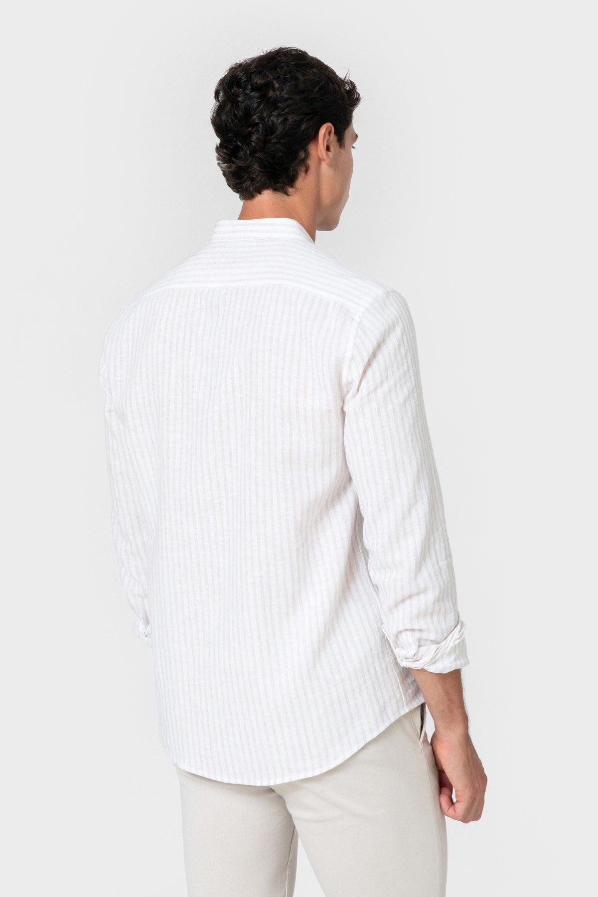 CAMISA GOLA CHINESA LINHO LISTRADA BEGE