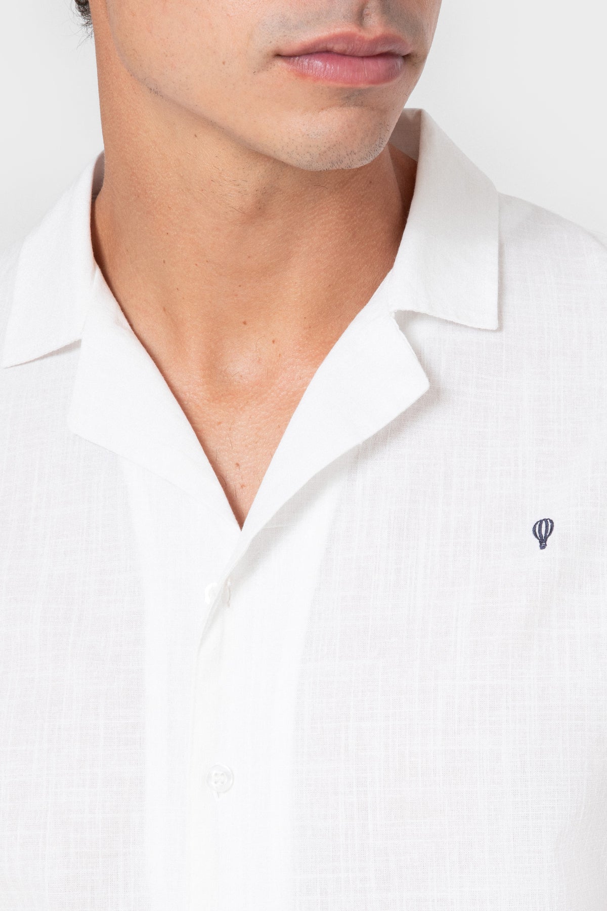 CAMISA LINHO BRANCA MANGA CURTA