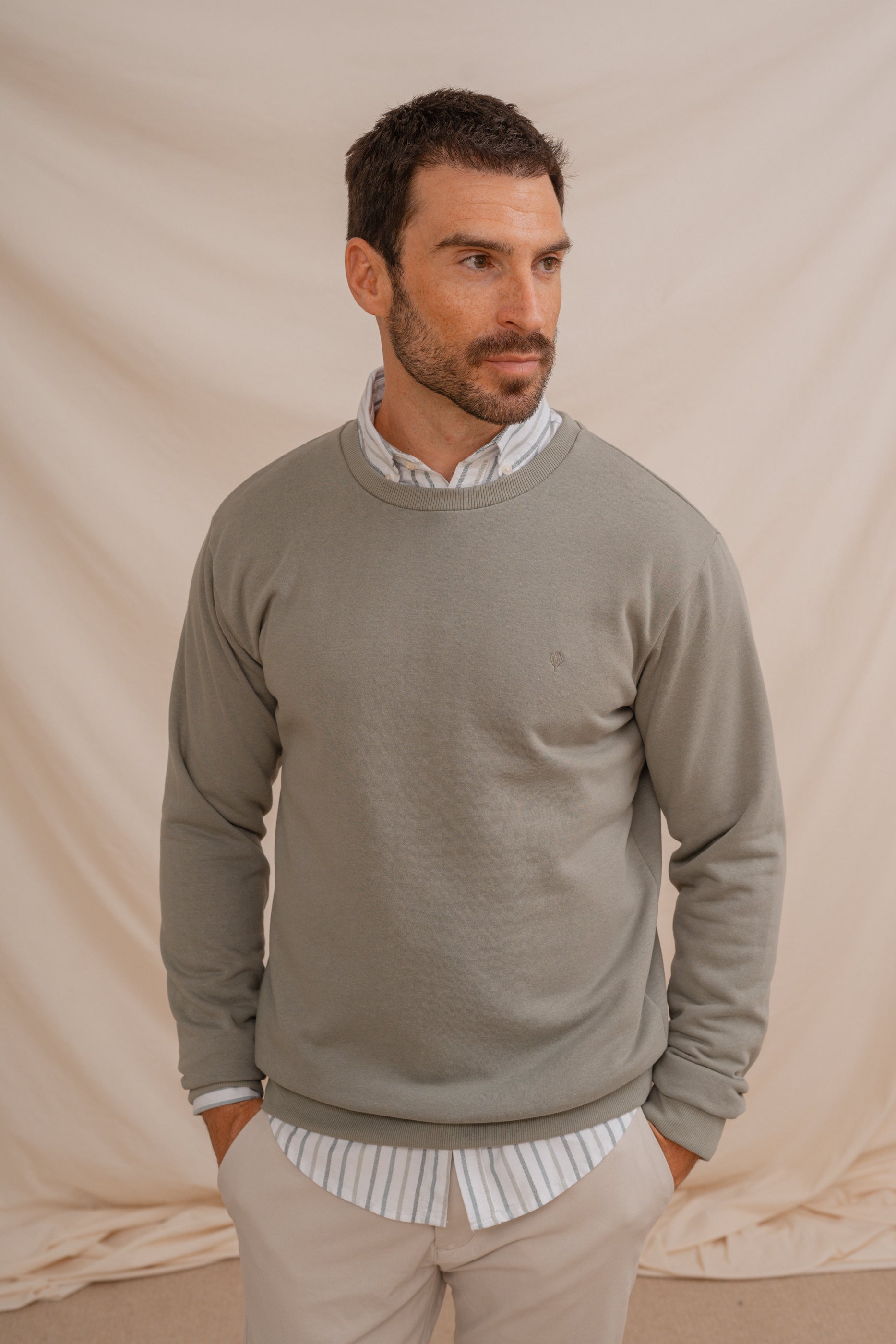 SUDADERA BÁSICA VERDE MANZANA
