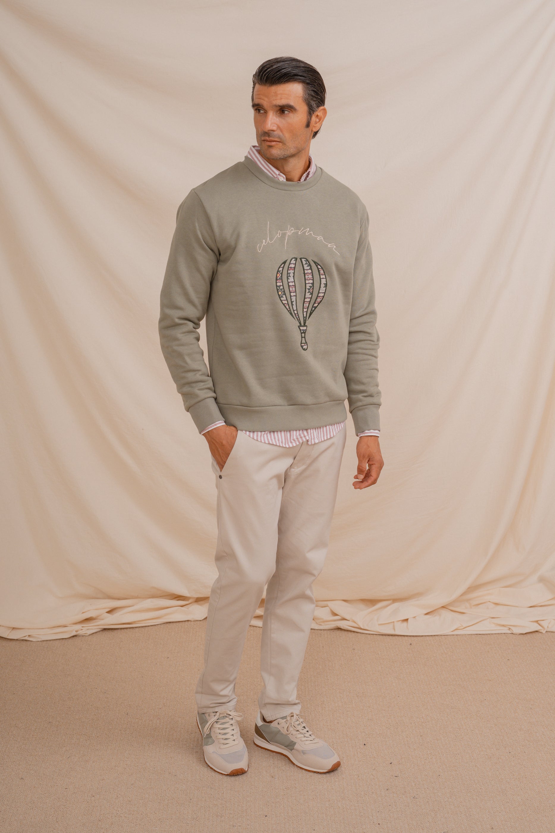 SUDADERA BORDADO VERDE MANZANA
