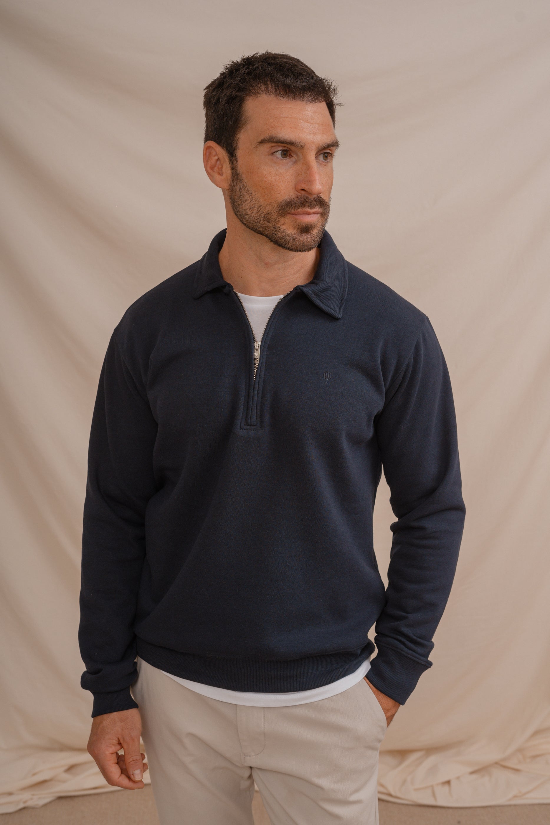 SUDADERA BÁSICA CON CREMALLERA AZUL