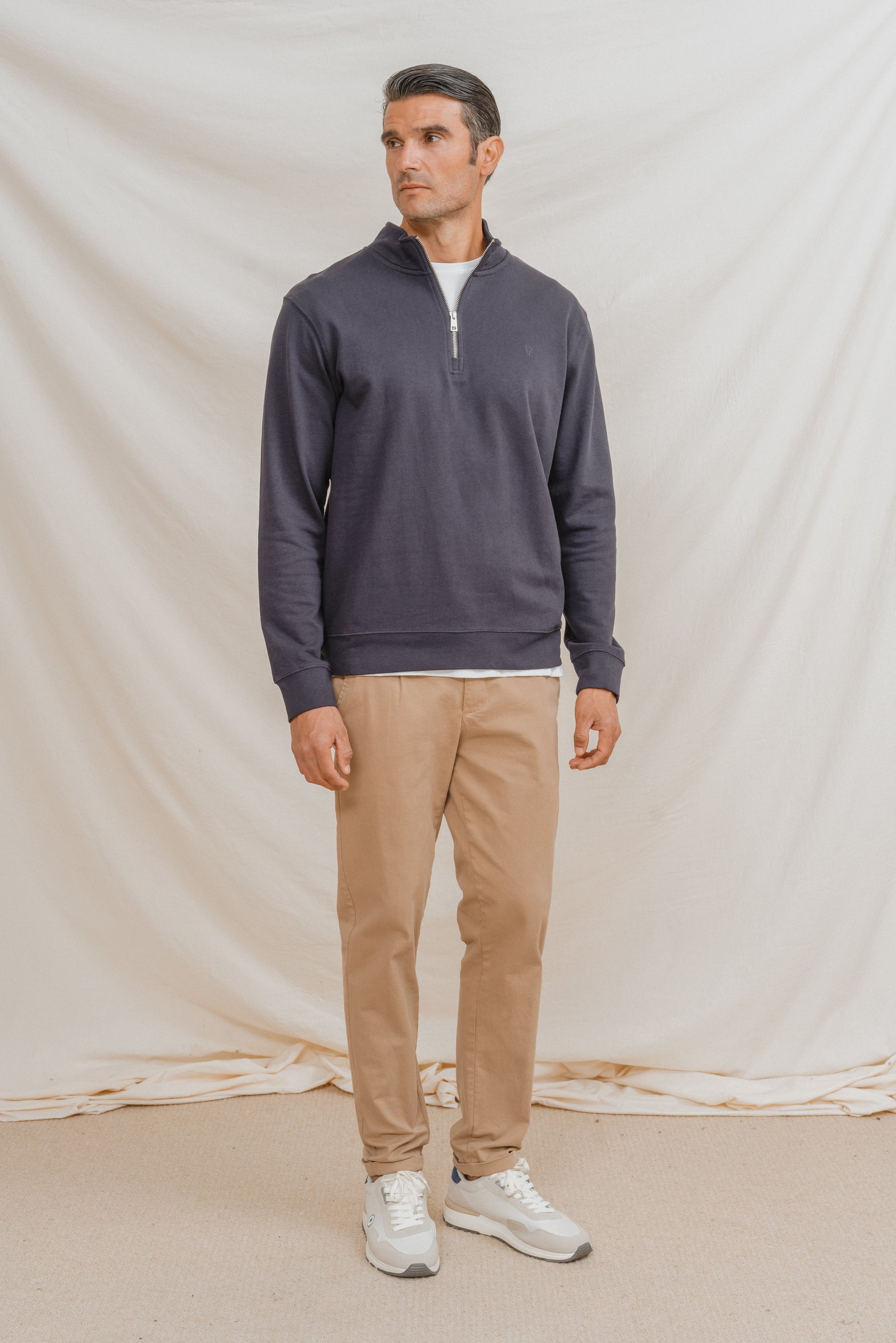 SUDADERA BÁSICA CON CREMALLERA AZUL