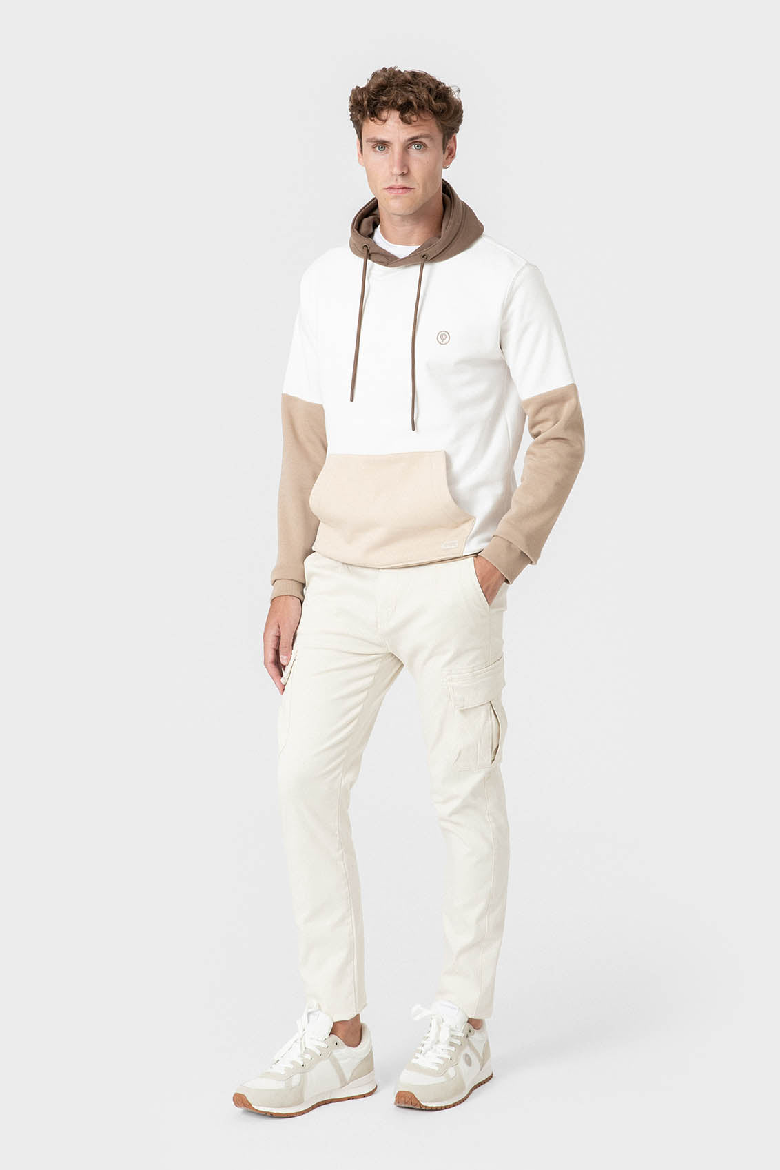 SUDADERA CANGURO ASIMÉTRICA