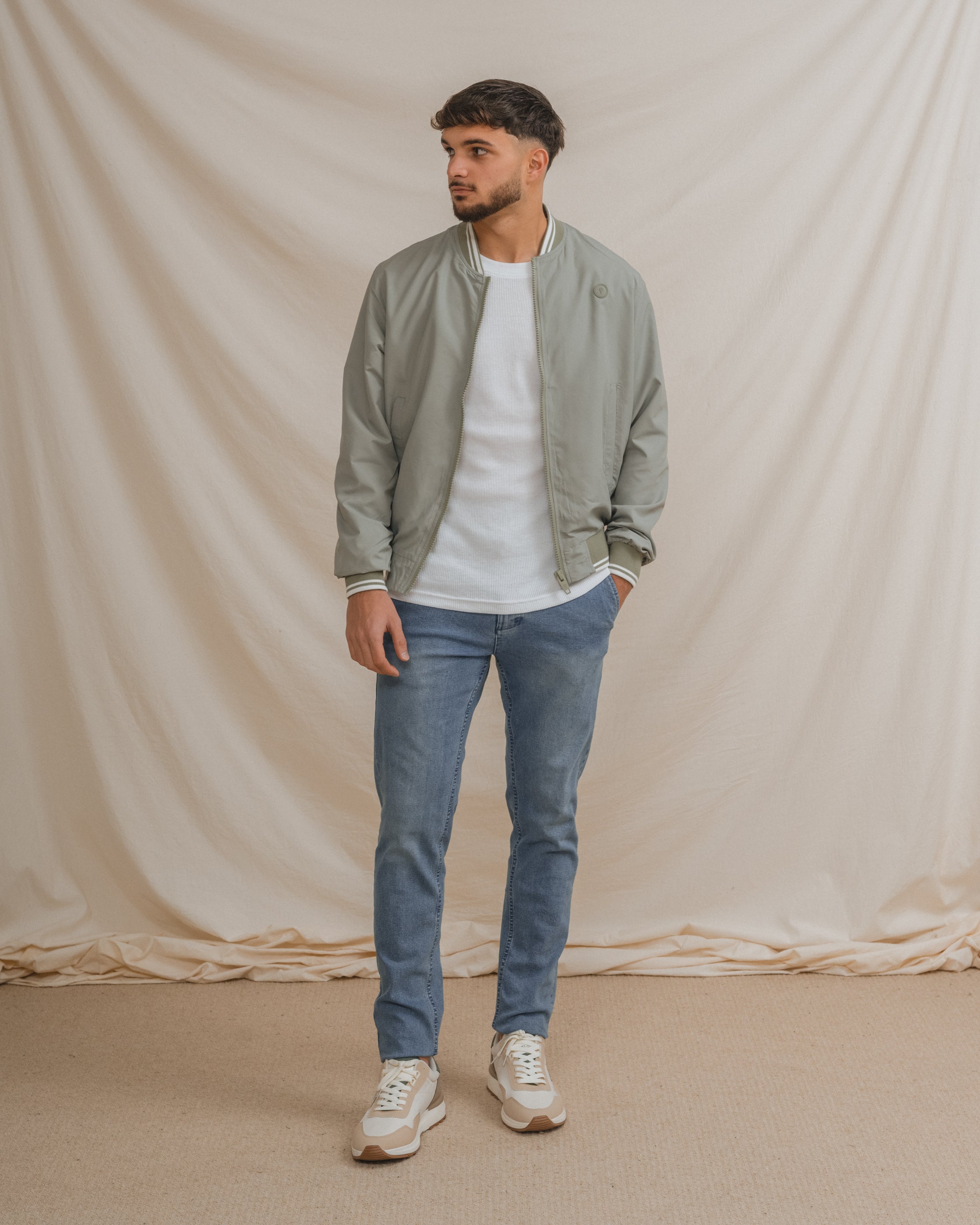 CAZADORA BOMBER LIGERA VERDE