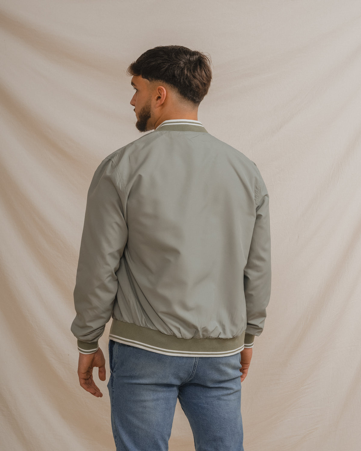 BOMBER LEVE VERDE