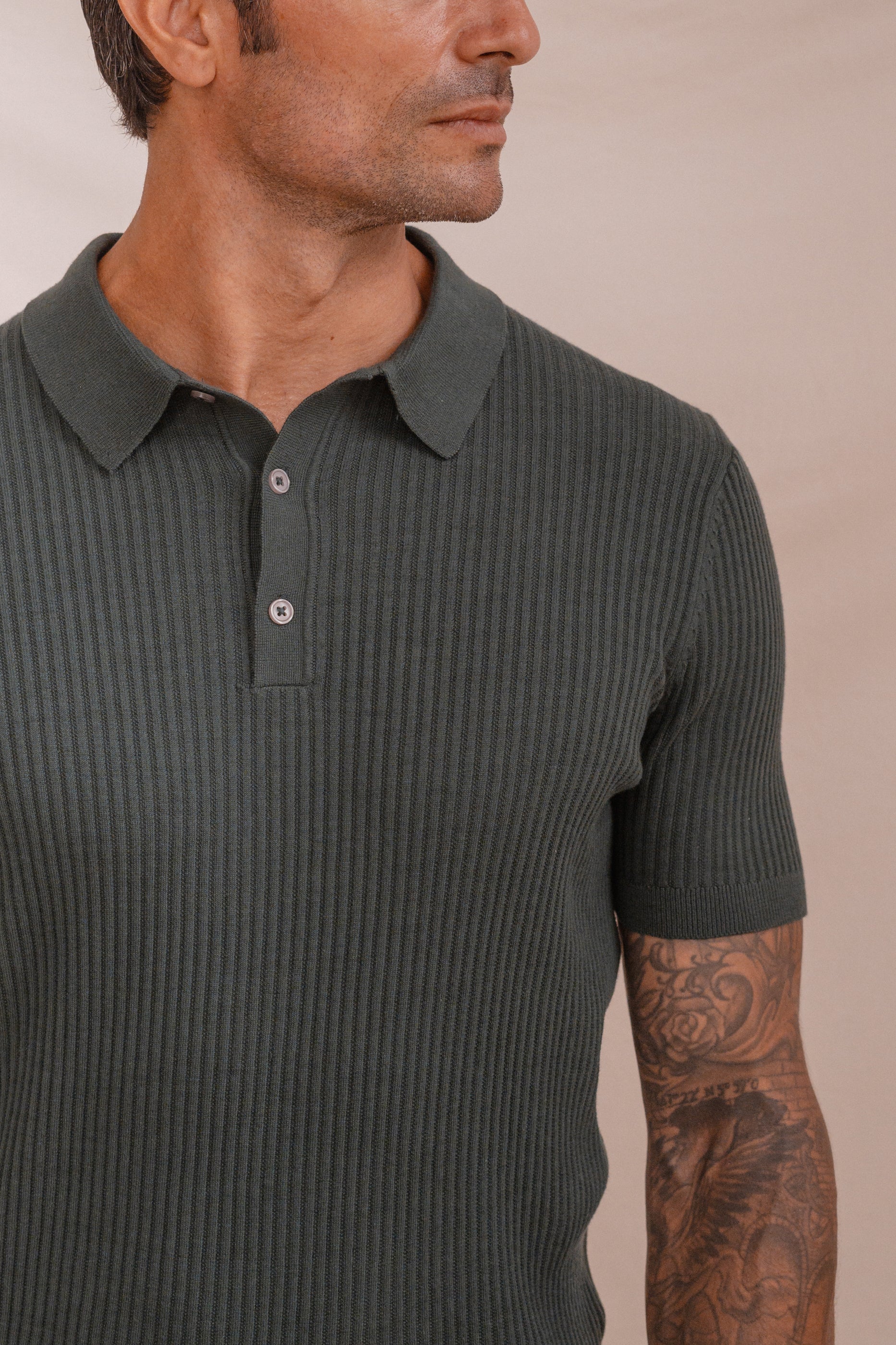POLO TRICOT ESTRUCTURA RAYA VERDE