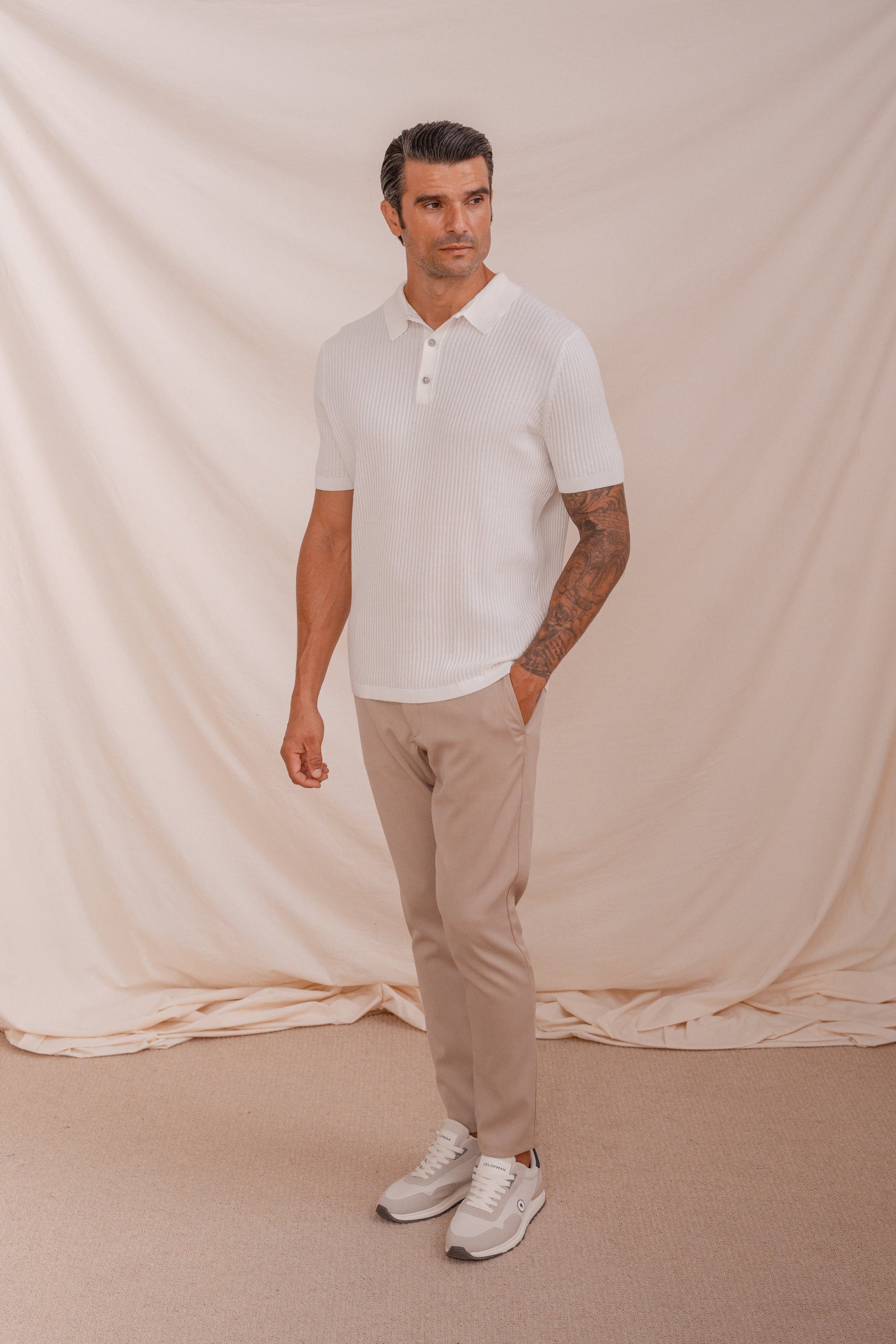 POLO TRICOT ESTRUCTURA RAYA BLANCO
