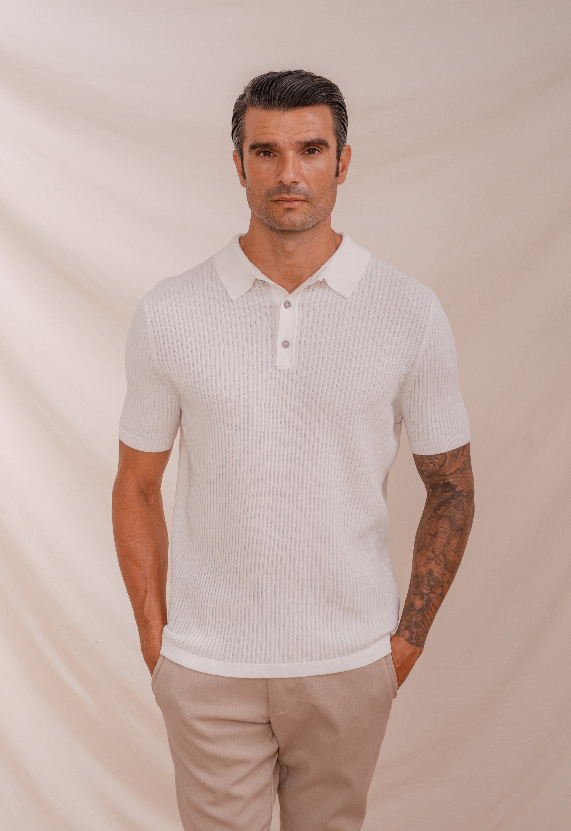 POLO TRICOT ESTRUCTURA RAYA BLANCO