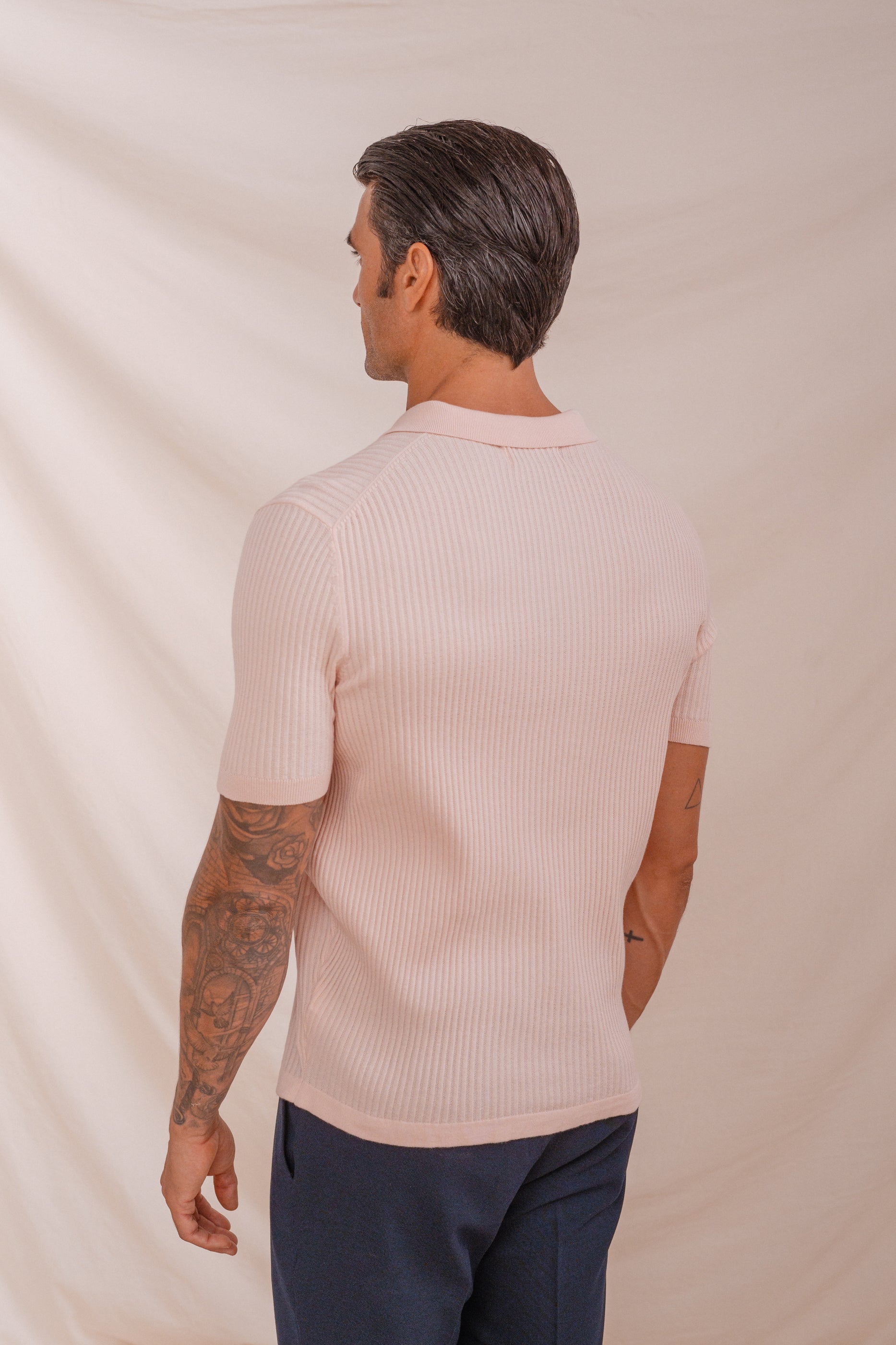 POLO TRICOT ESTRUCTURA RAYA