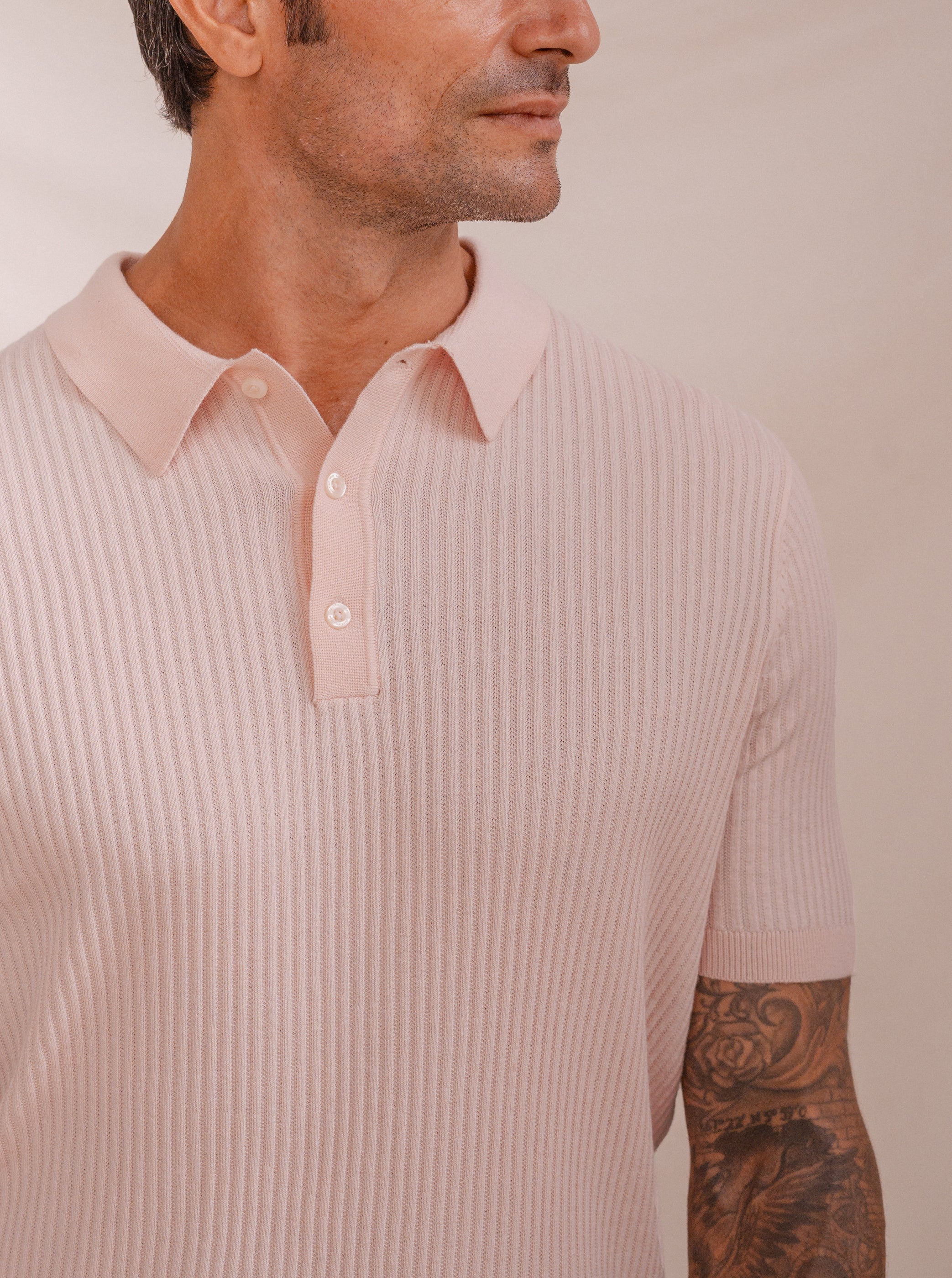 POLO TRICOT ESTRUCTURA RAYA