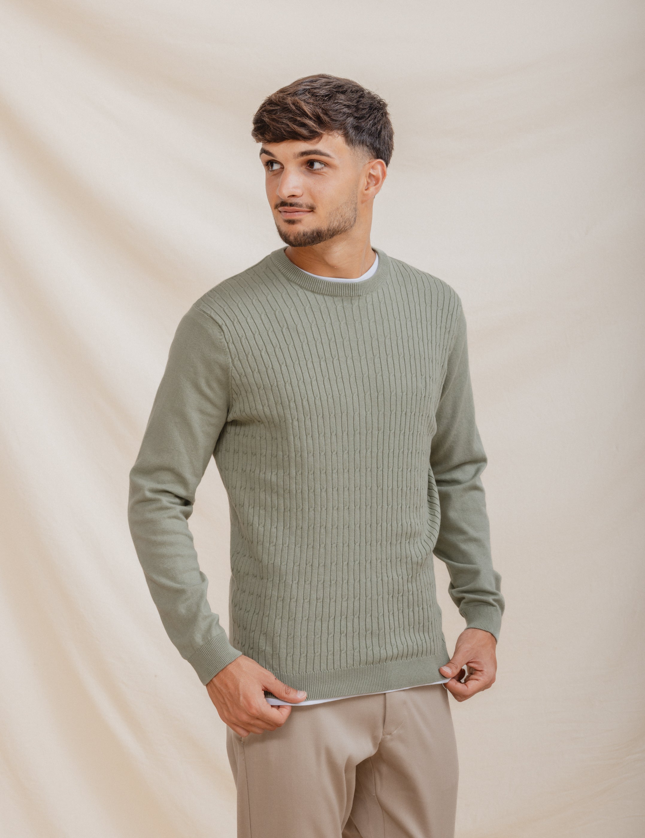 JERSEY NUDOS CUELLO CAJA