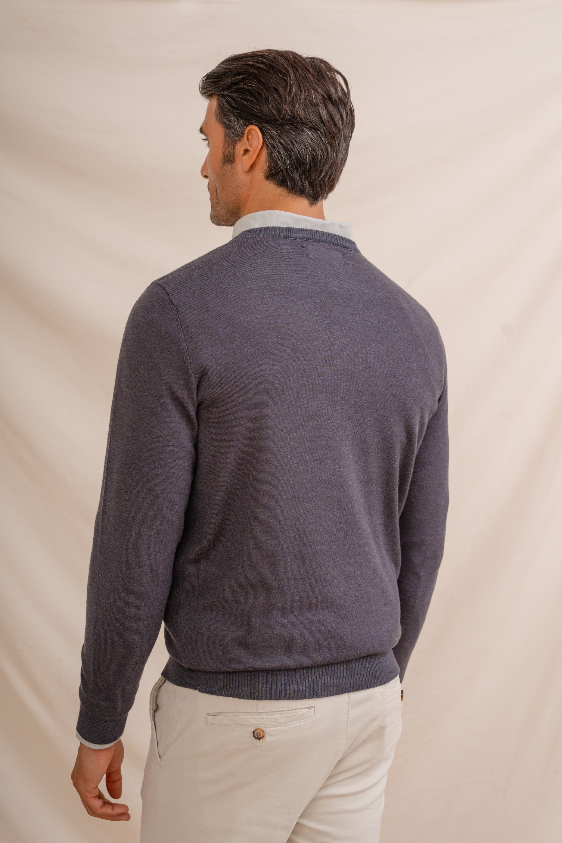 JERSEY BÁSICO CUELLO CAJA AZUL