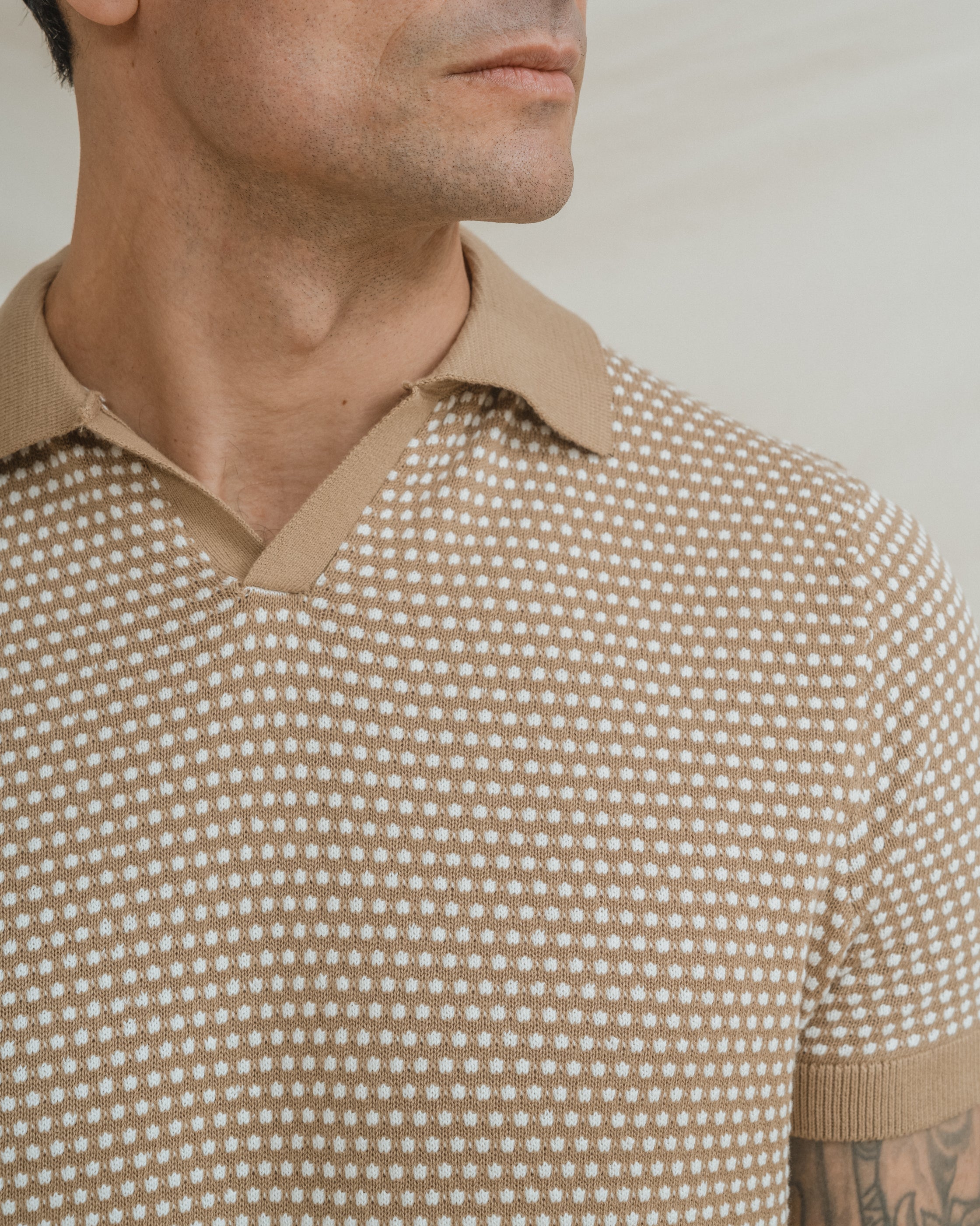 POLO TRICOT TOPOS BEIGE