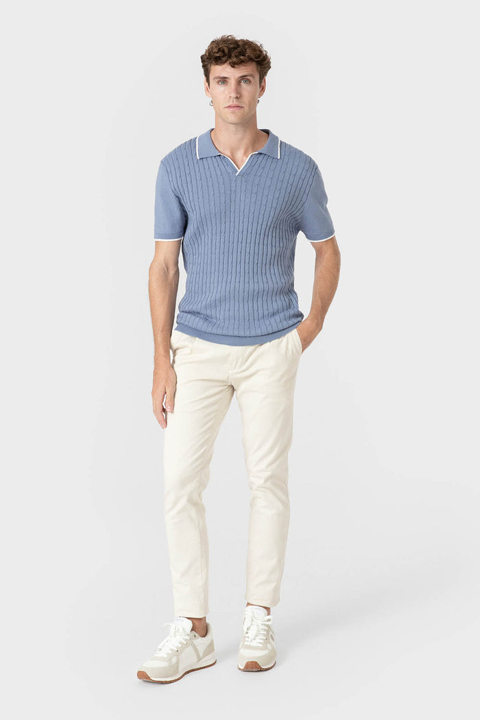 POLO TRICOT NUDOS CELESTE