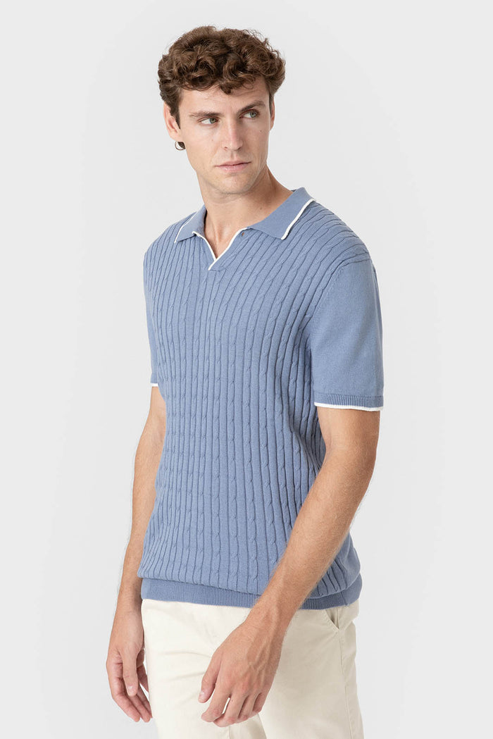 POLO TRICOT NUDOS CELESTE