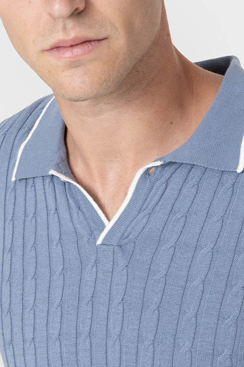 POLO TRICOT NUDOS CELESTE