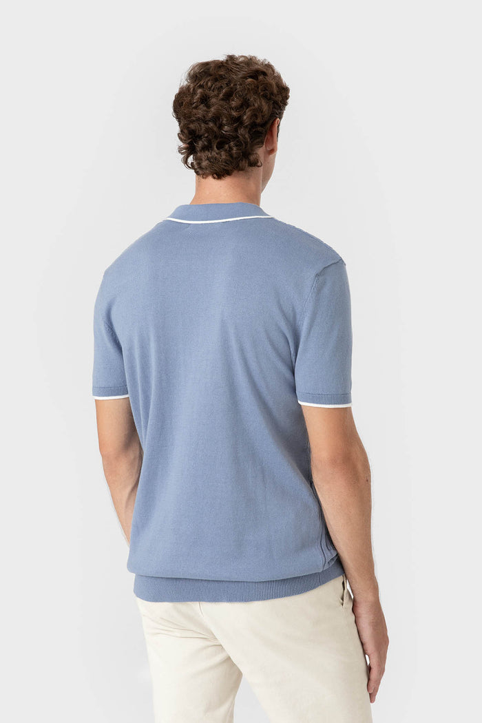POLO TRICOT NUDOS CELESTE