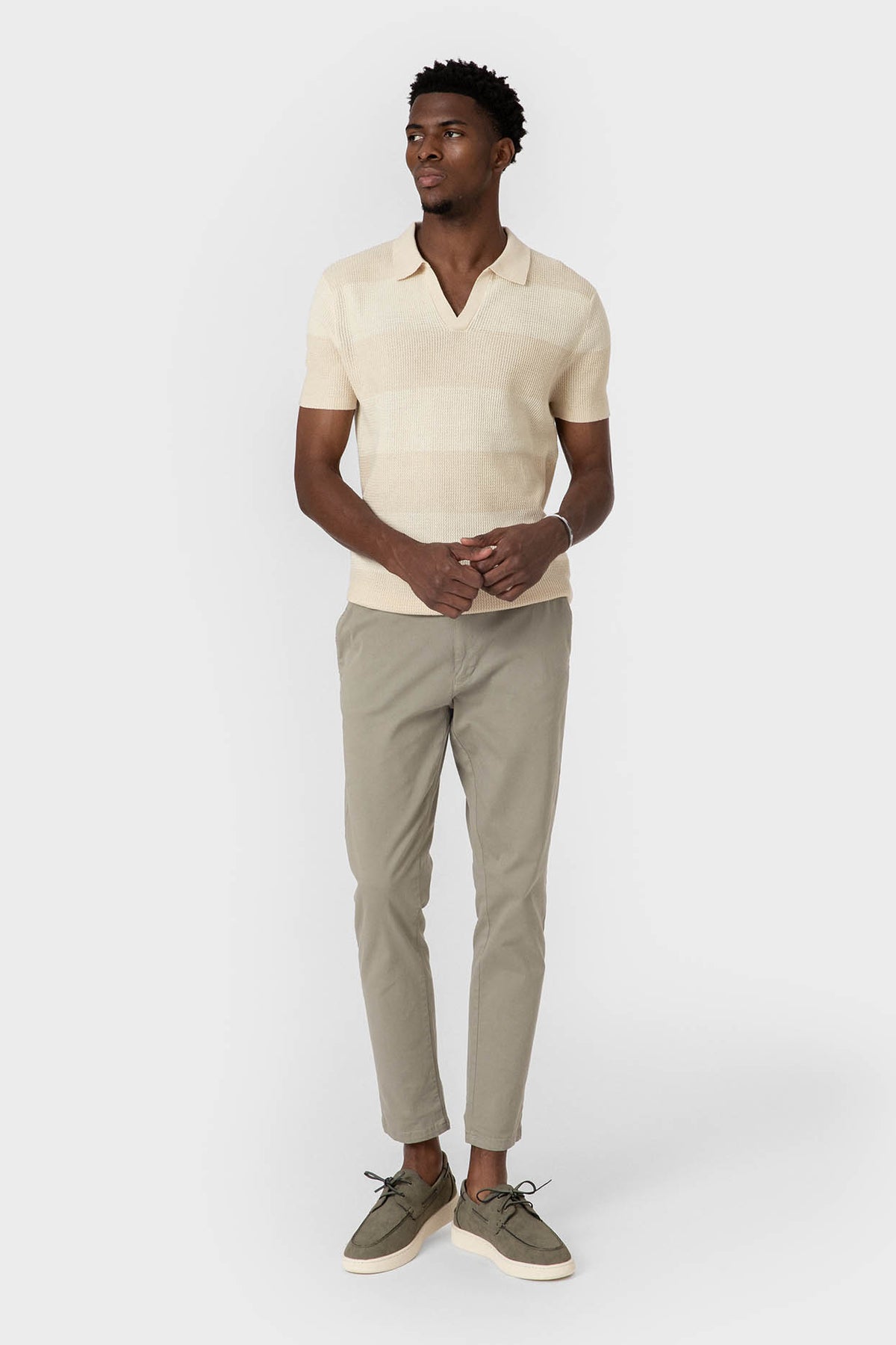 POLO TRICOT PANELADO BEIGE