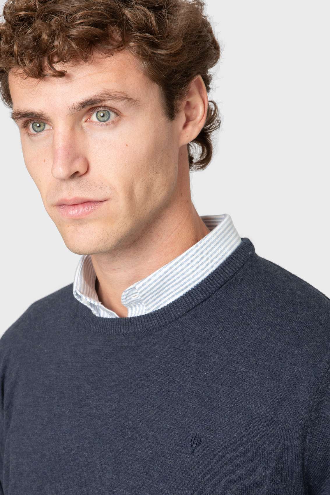 JERSEY CUELLO CAJA AZUL
