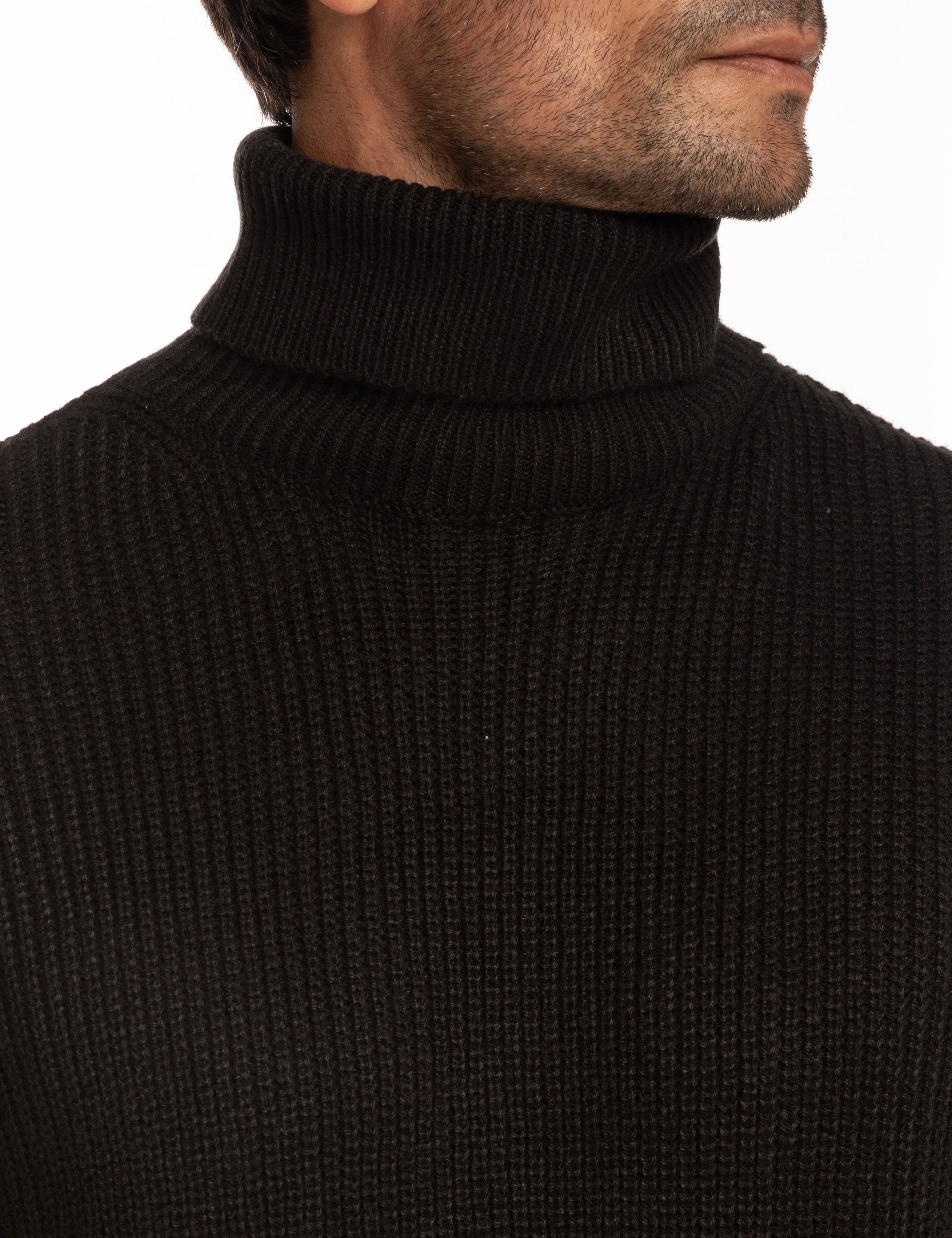 JERSEY CUELLO VUELTO CANALÉ NEGRO