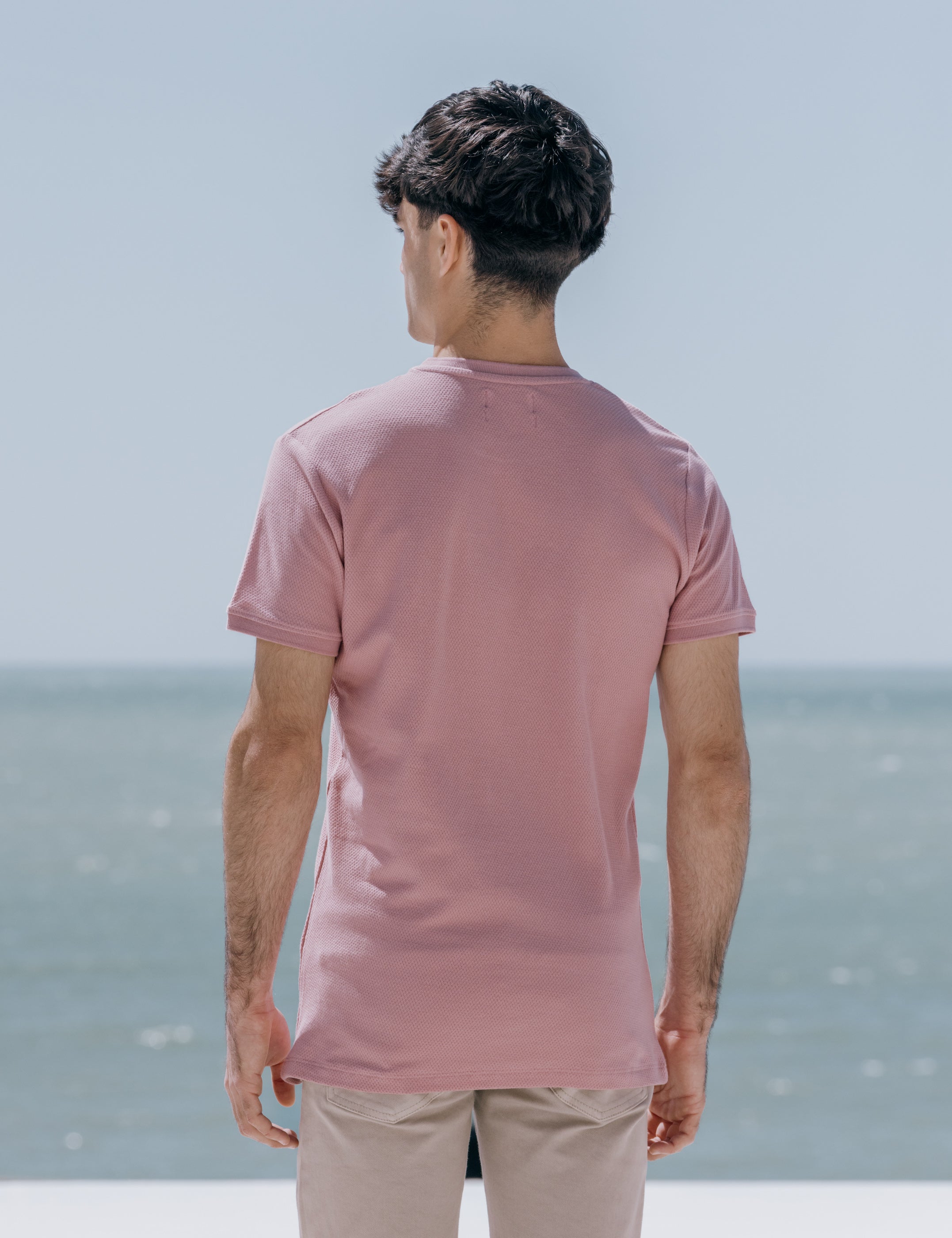 CAMISETA ROSA BORDADO