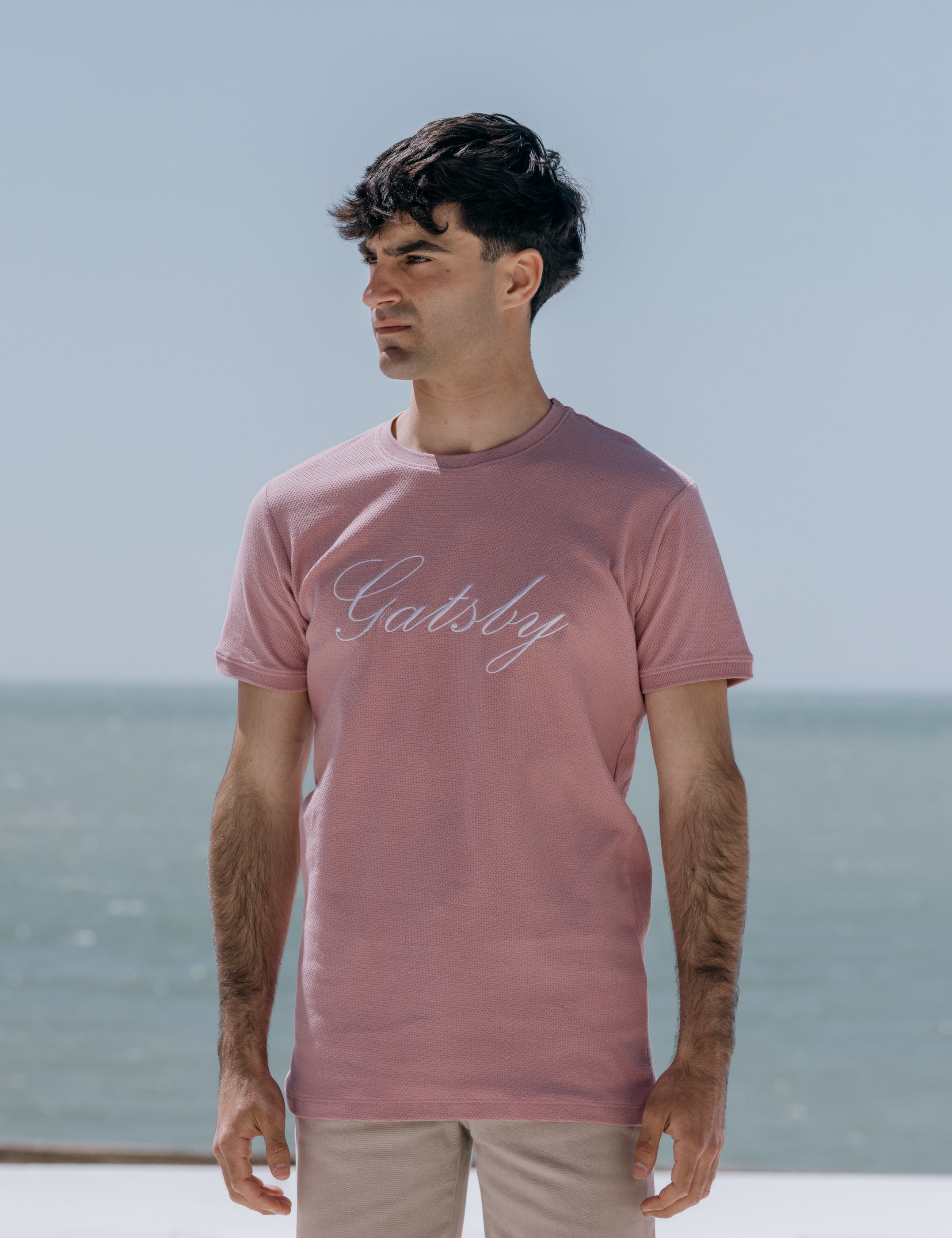 CAMISETA ROSA BORDADO