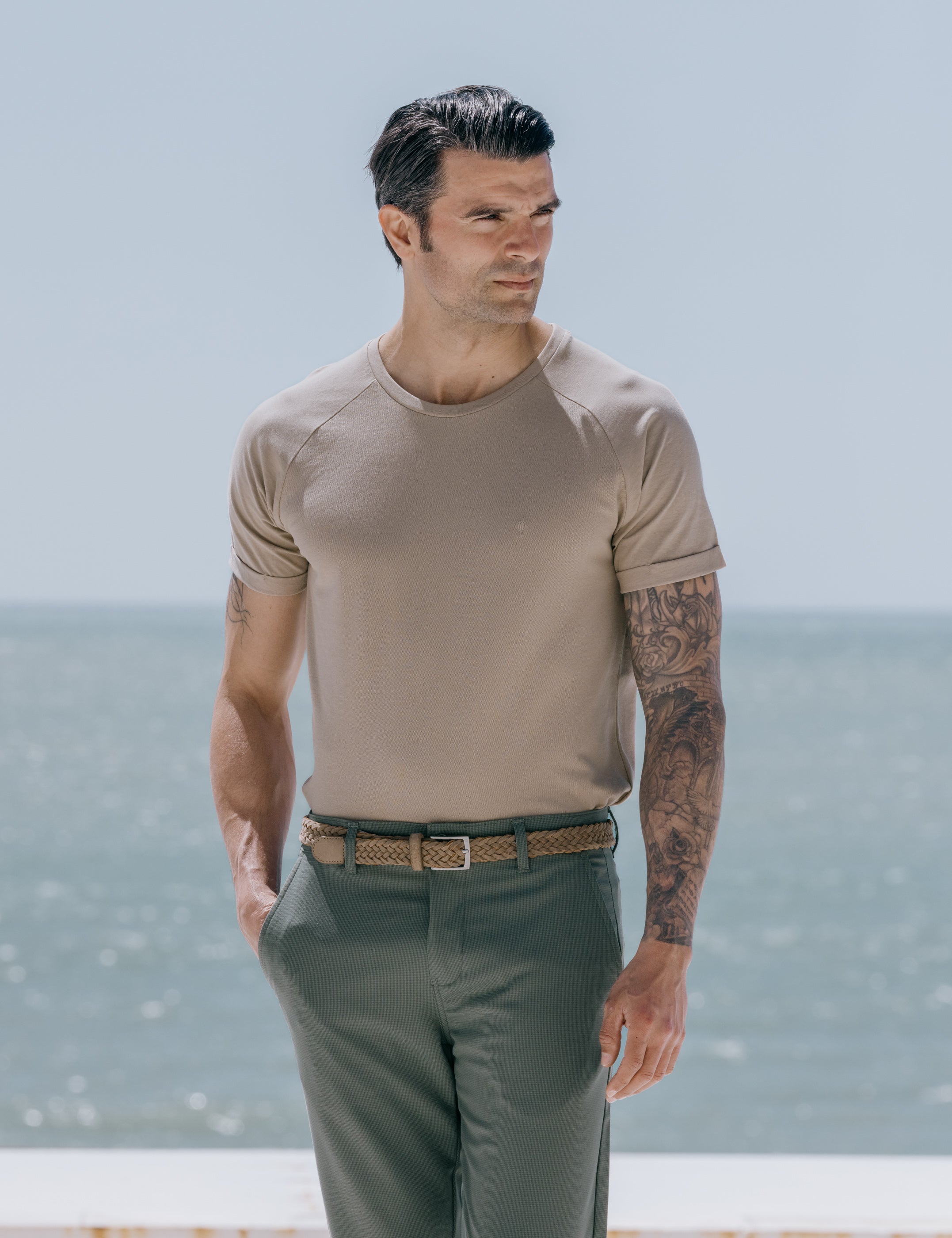 CAMISETA PIQUÉ CON MANGA RAGLÁN