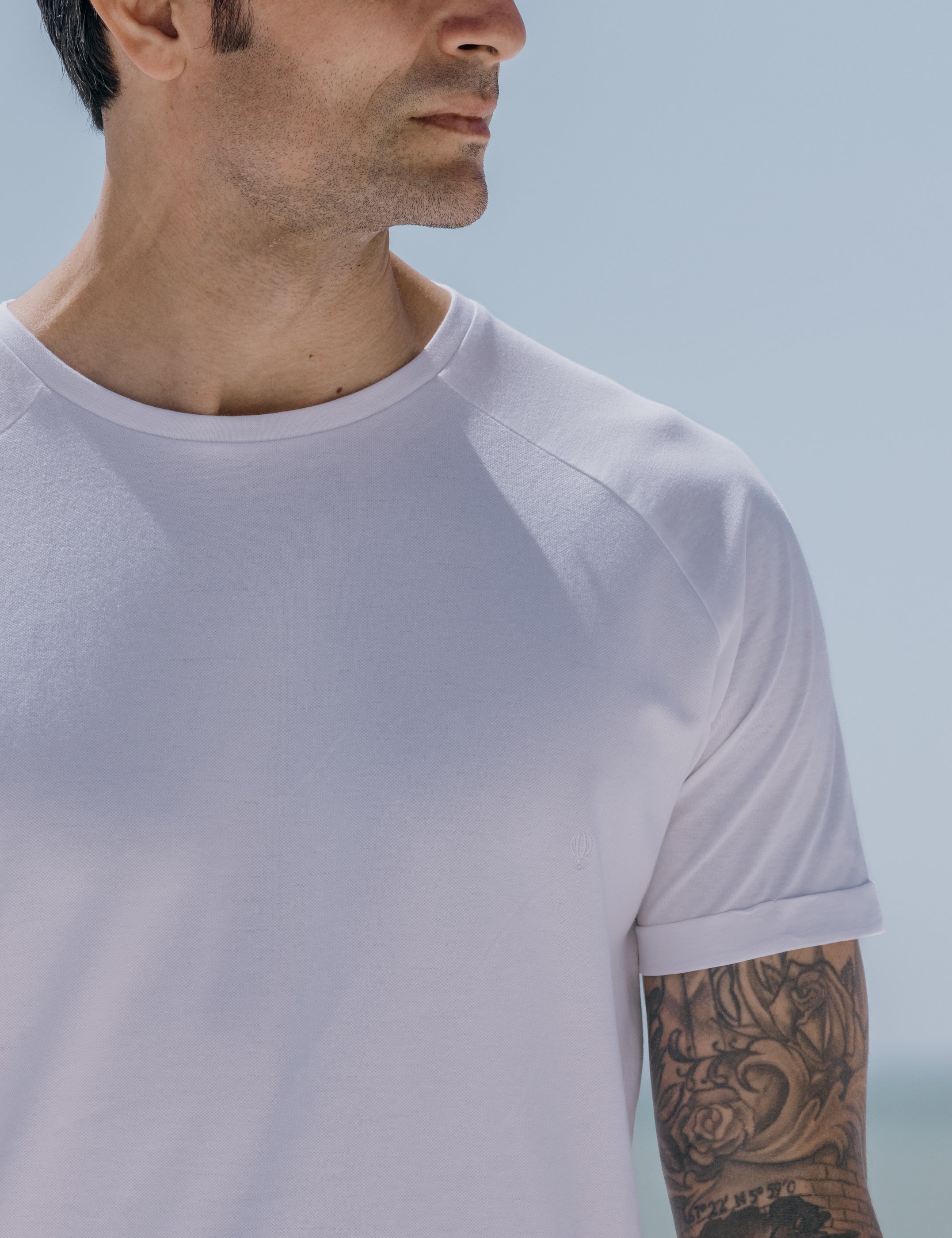 CAMISETA PIQUÉ CON MANGA RAGLÁN