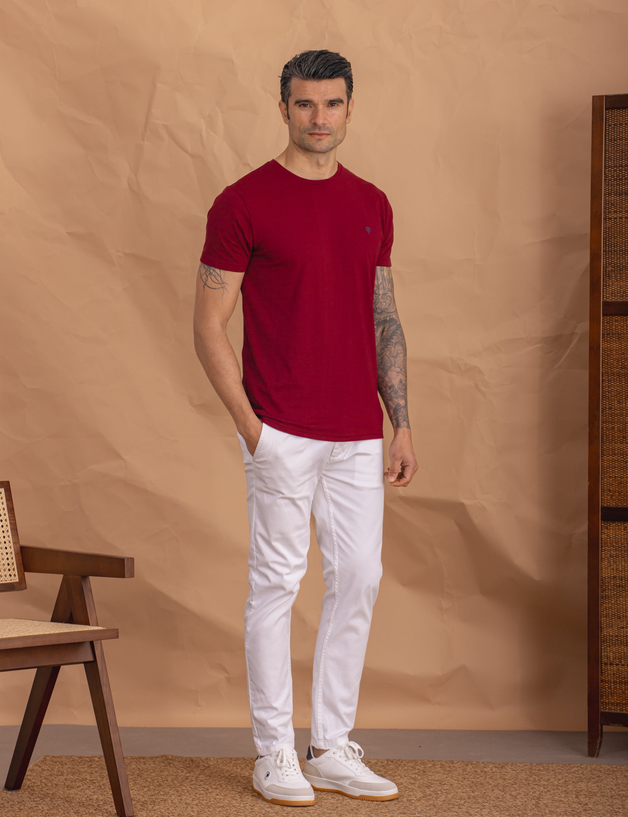 CAMISETA BÁSICA ROJA