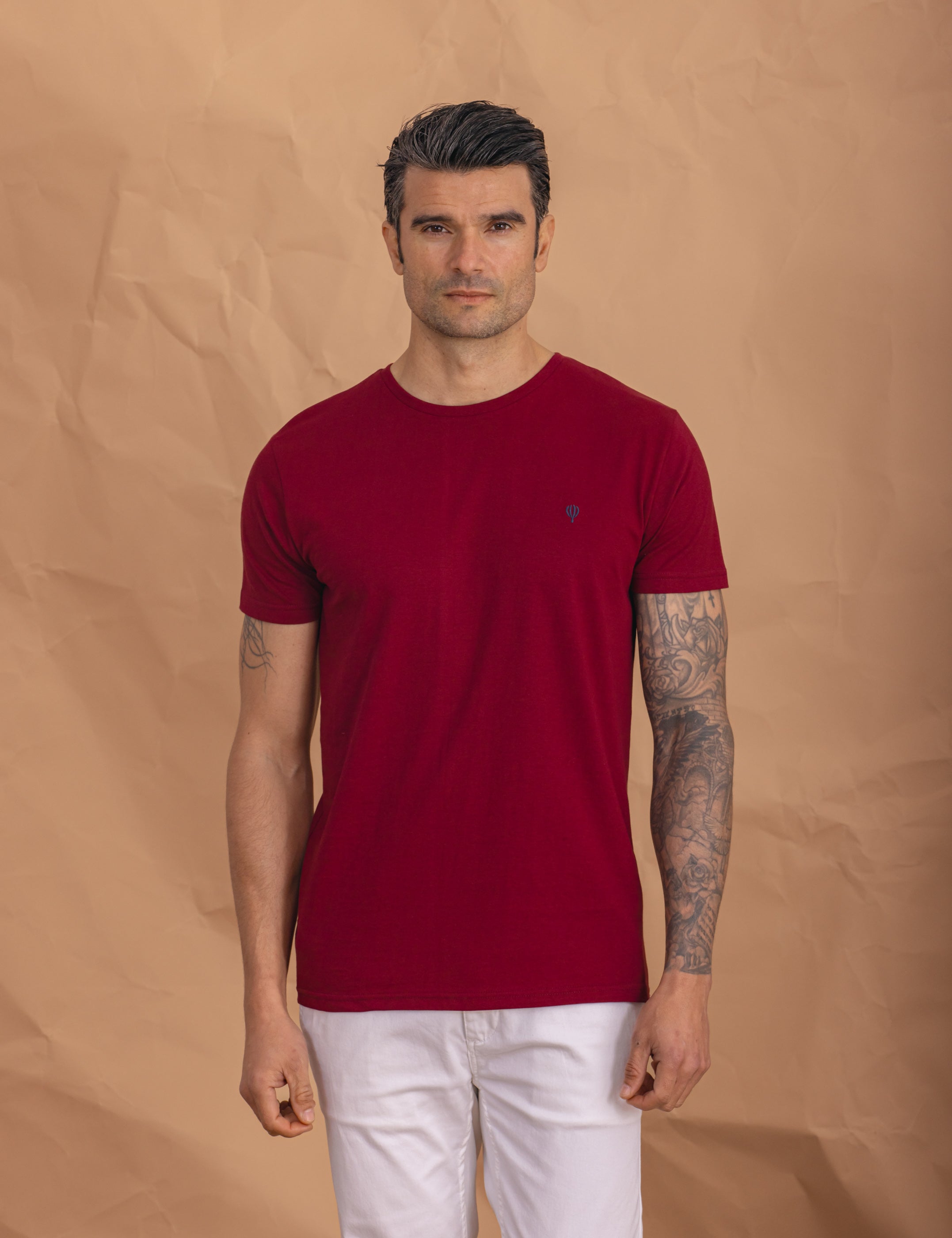 CAMISETA BÁSICA ROJA