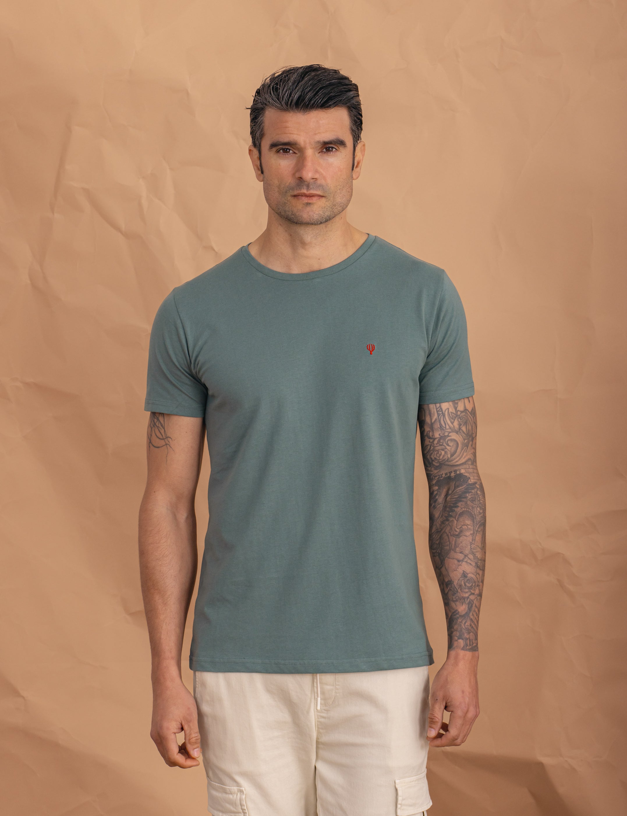 CAMISETA BÁSICA VERDE