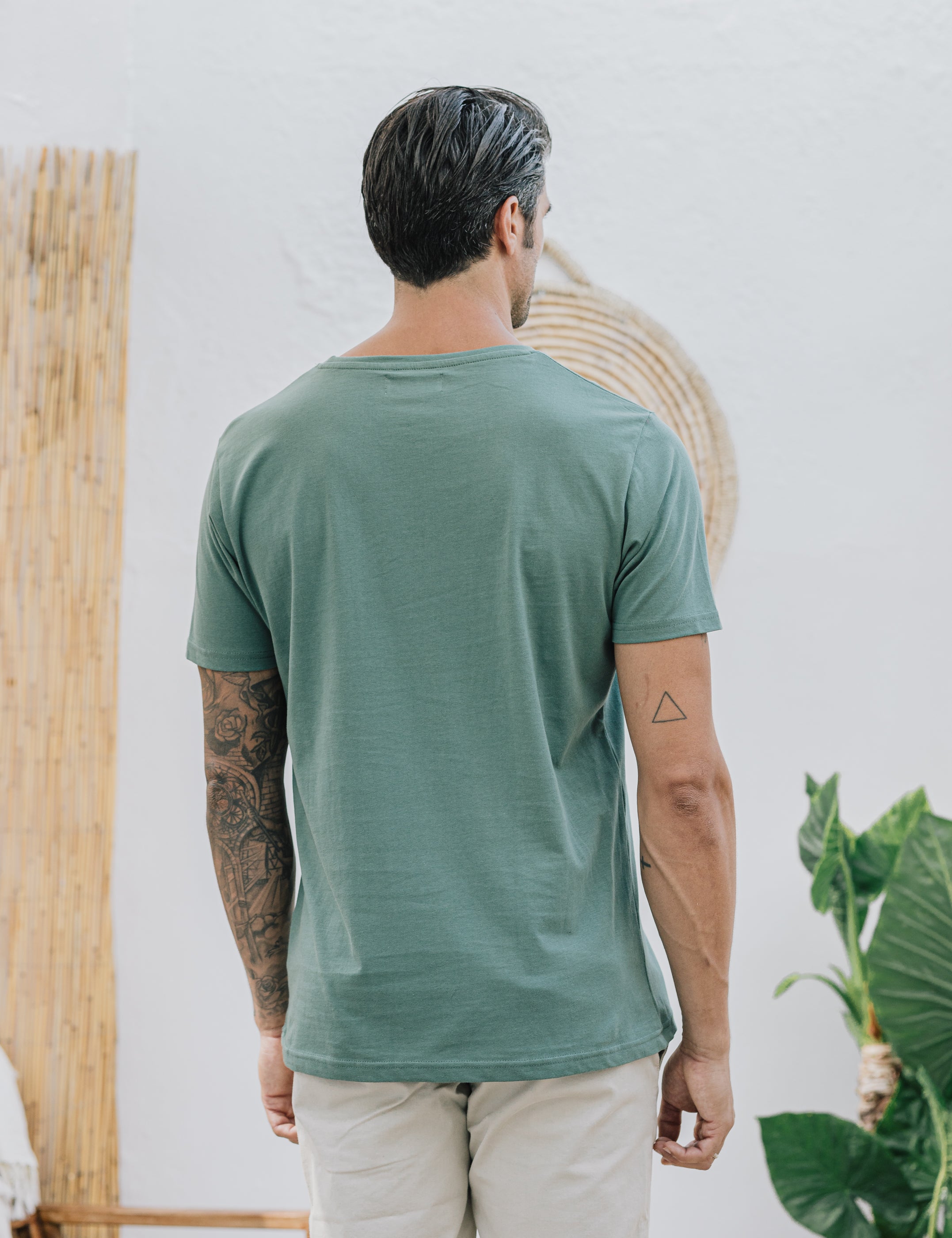 CAMISETA BÁSICA VERDE MANZANA