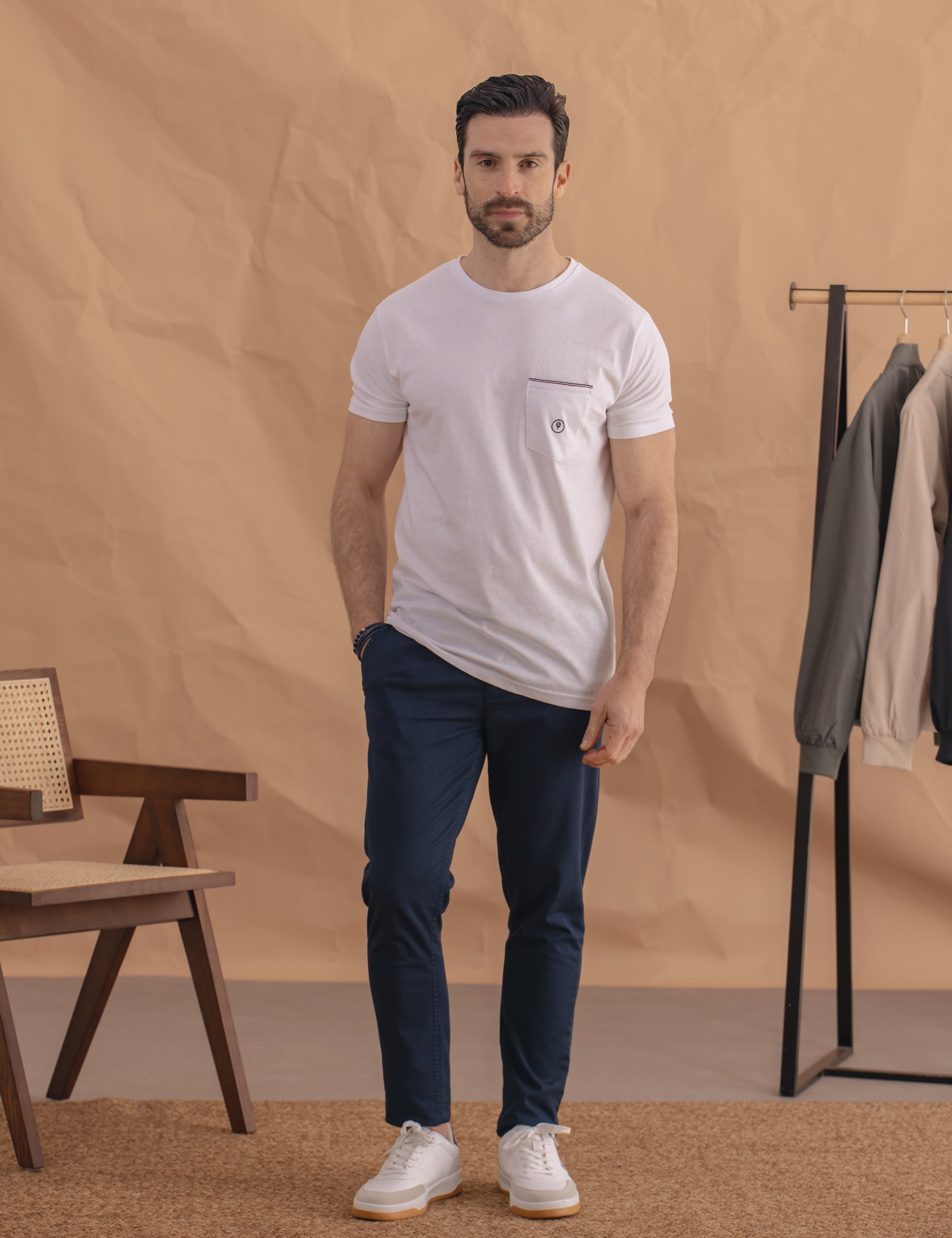 CAMISETA RIBETE BOLSILLO BLANCA