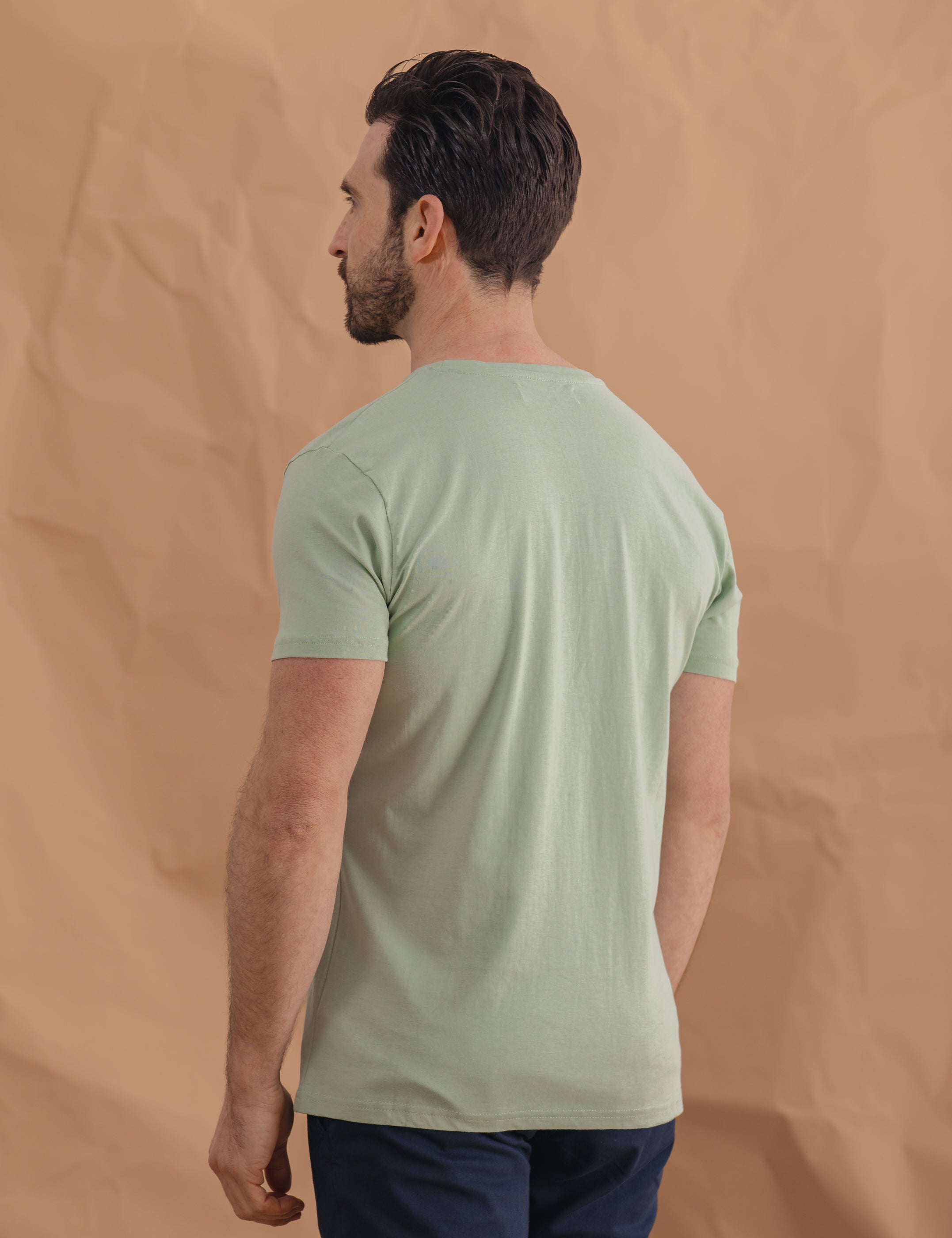 CAMISETA RIBETE BOLSILLO VERDE