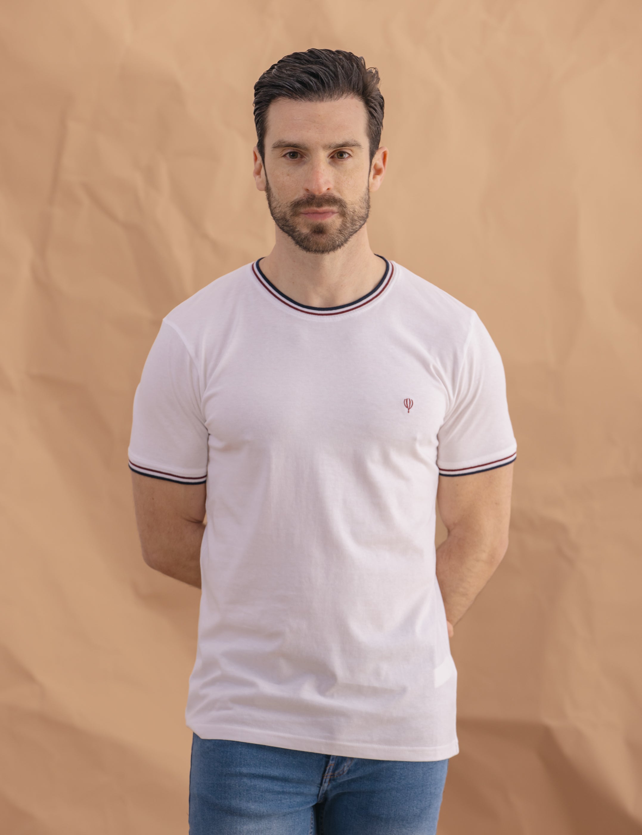 CAMISETA BÁSICA RIBETE BICOLOR