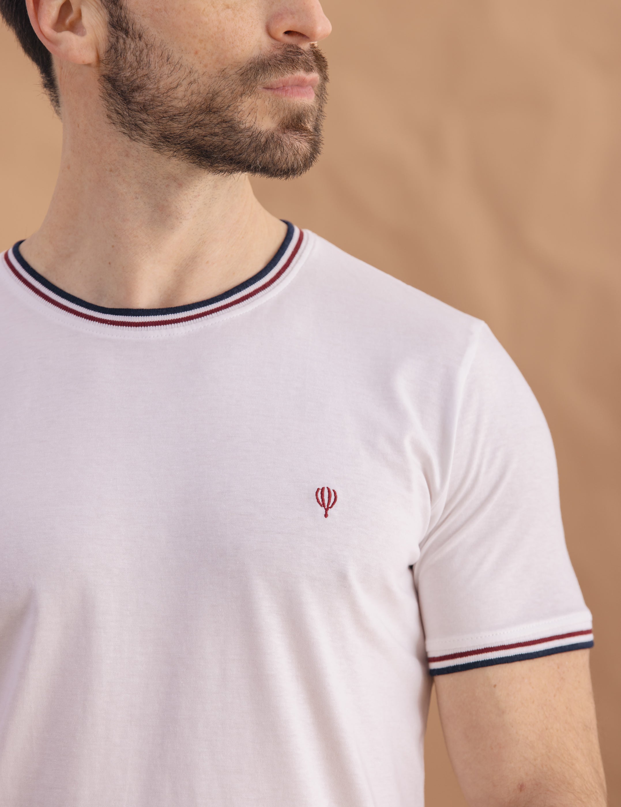 CAMISETA BÁSICA RIBETE BICOLOR