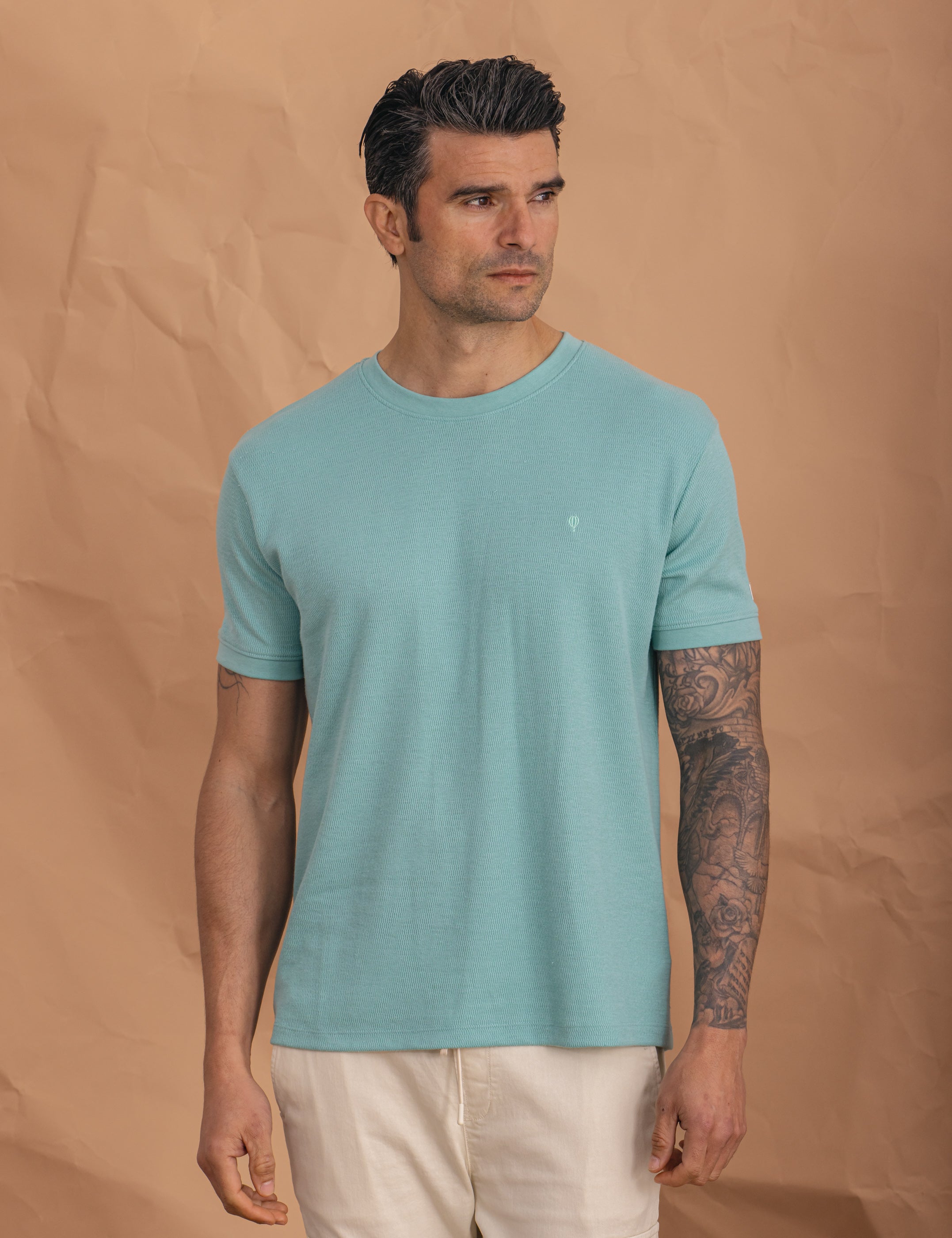 CAMISETA TEJIDO ESCRUCTURA VERDE