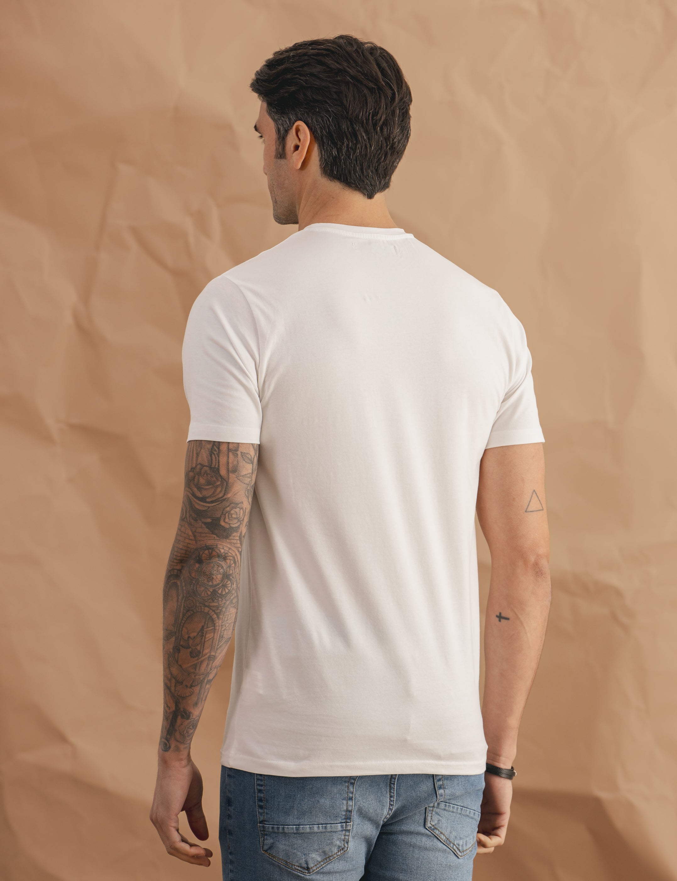 CAMISETA BASICA LICRA BLANCA LOGO