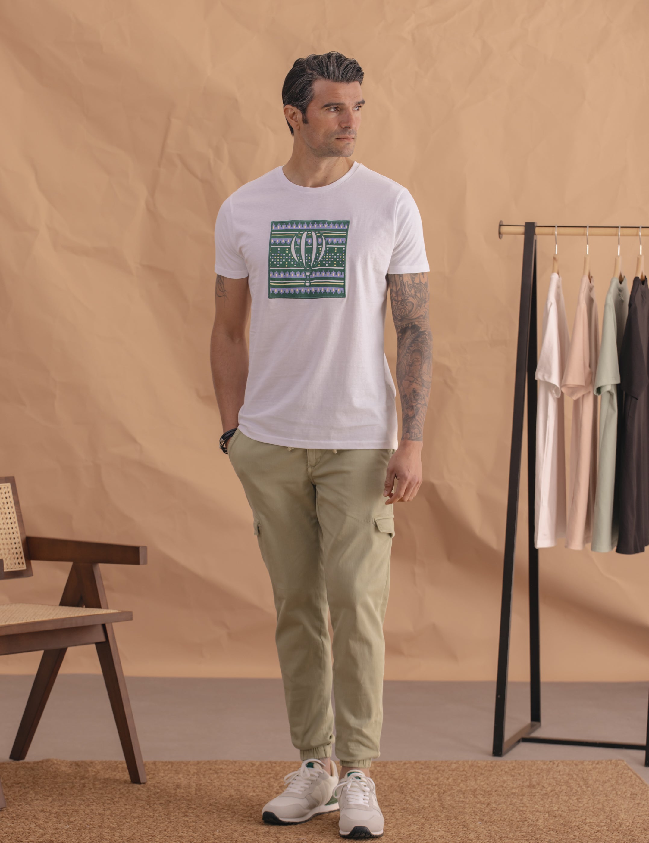 CAMISETA BLANCA BORDADO