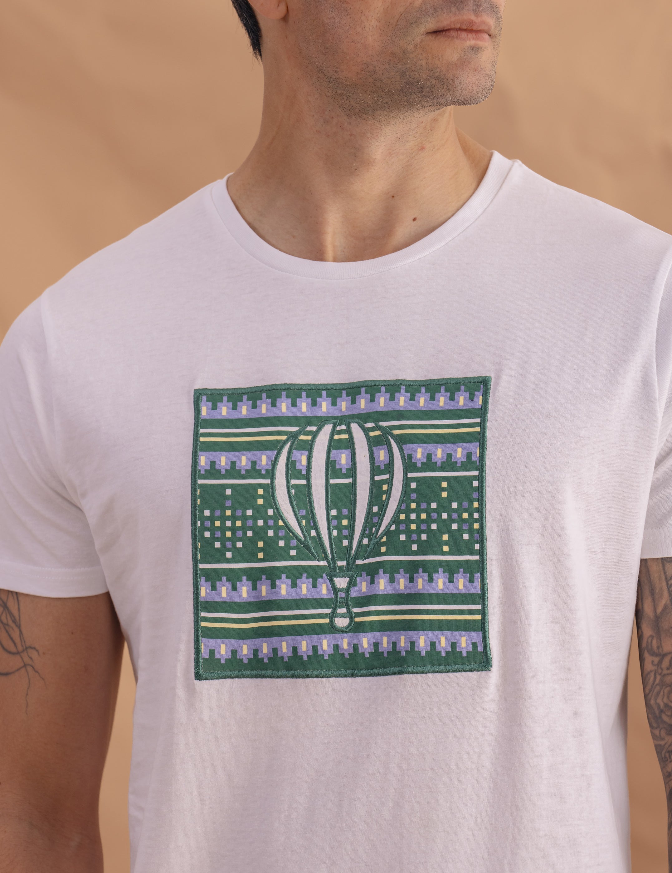CAMISETA BLANCA BORDADO