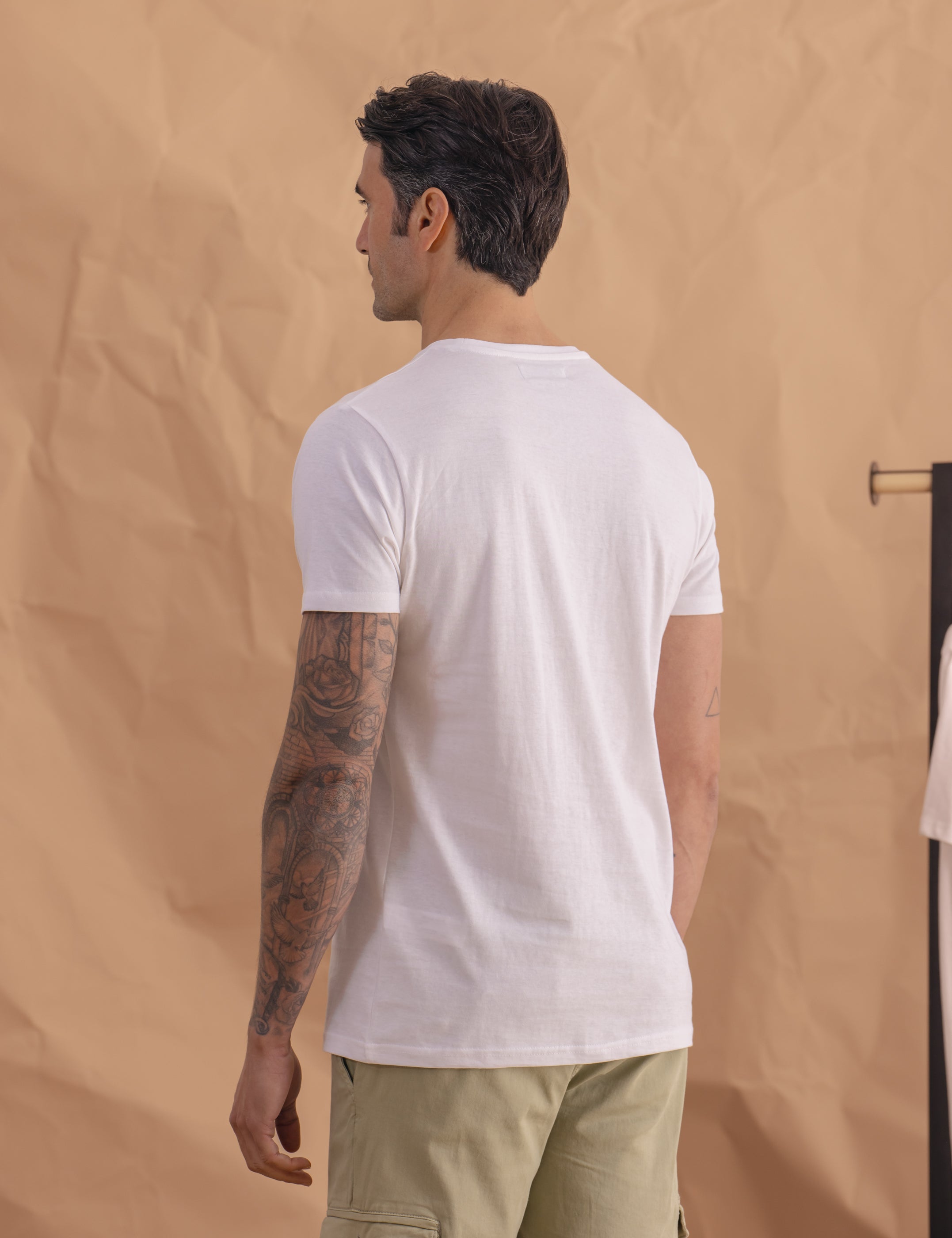CAMISETA BLANCA BORDADO