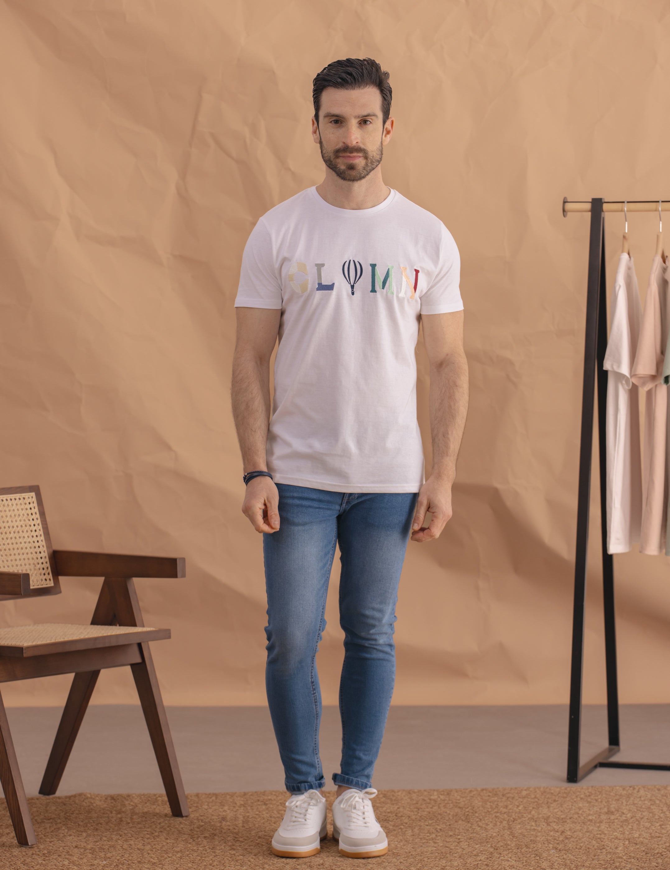 CAMISETA BLANCA BORDADO