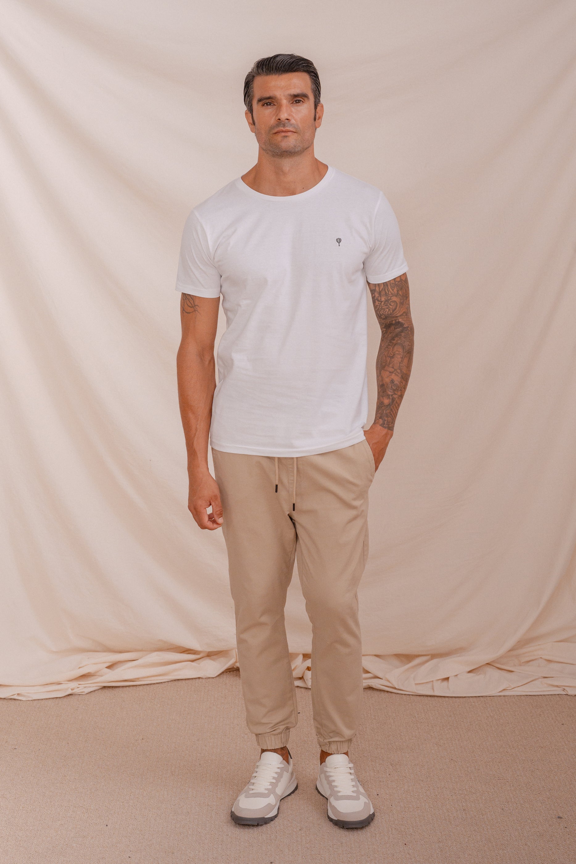 CAMISETA BÁSICA BLANCA