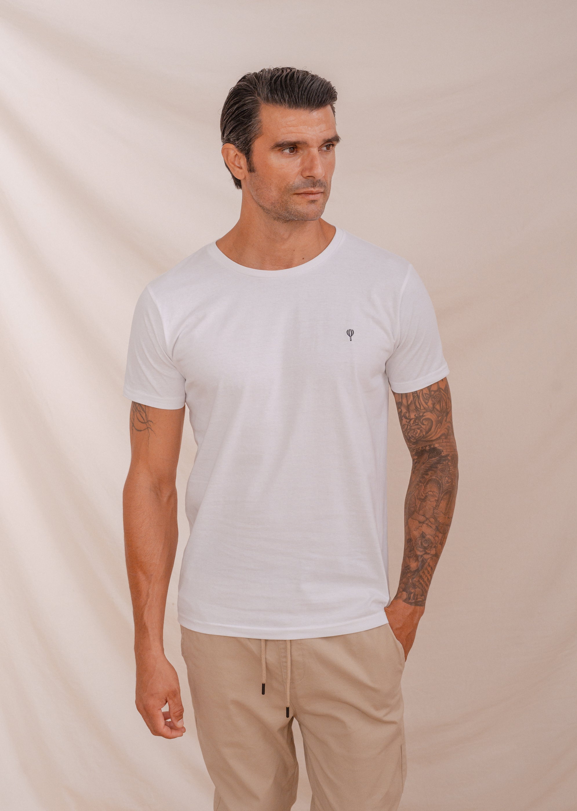 CAMISETA BÁSICA BLANCA
